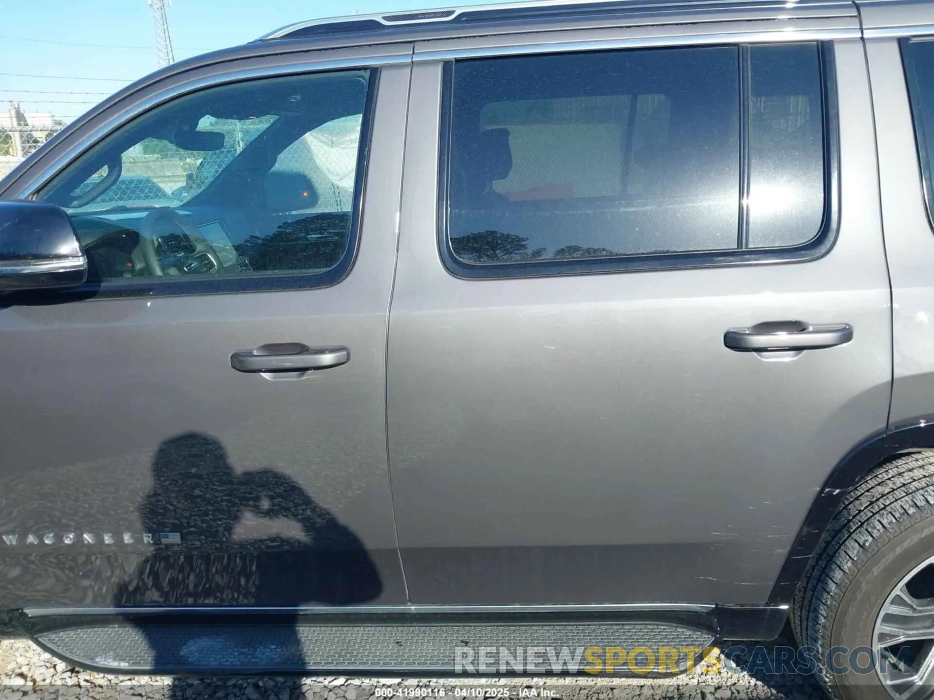 14 fotografías del automóvil dañado 1C4SJUBP0RS165085 JEEP WAGONEER 2024