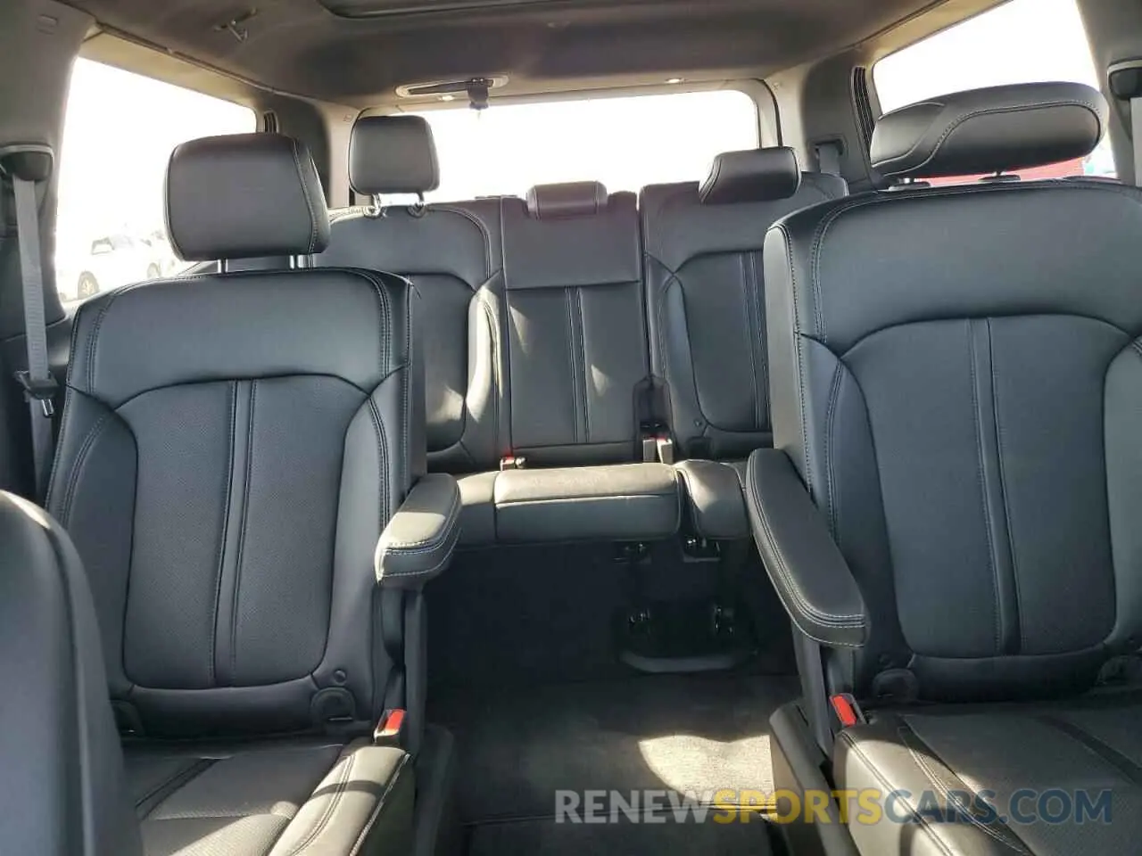 10 fotografías del automóvil dañado 1C4SJUBP3RS122179 JEEP WAGONEER 2024