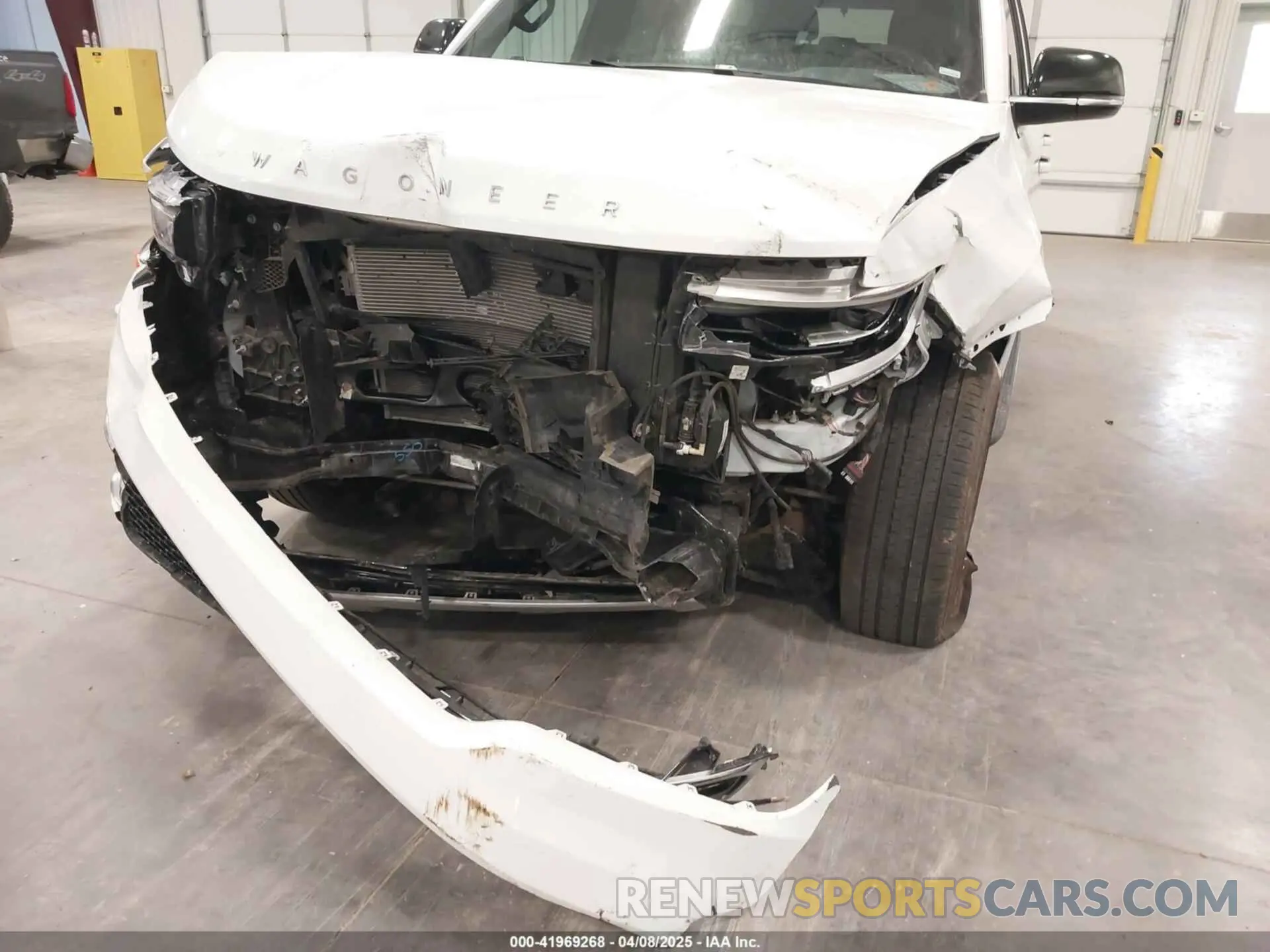 6 fotografías del automóvil dañado 1C4SJUBPXRS136693 JEEP WAGONEER 2024
