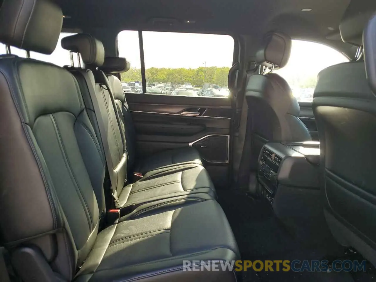 11 fotografías del automóvil dañado 1C4SJVBP2RS164977 JEEP WAGONEER 2024