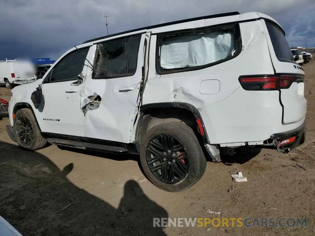 2 fotografías del automóvil dañado 1C4SJVBP4RS127459 JEEP WAGONEER 2024