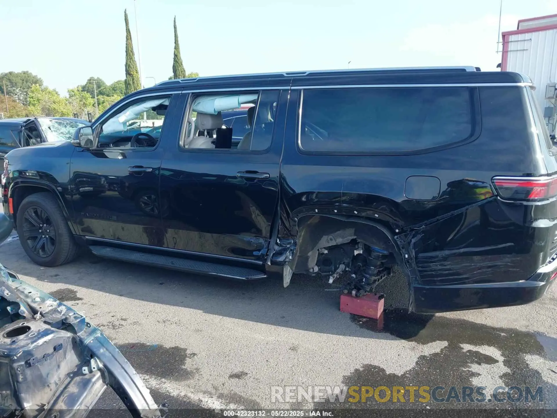14 fotografías del automóvil dañado 1C4SJSBP7PS552833 JEEP WAGONEER L 2023