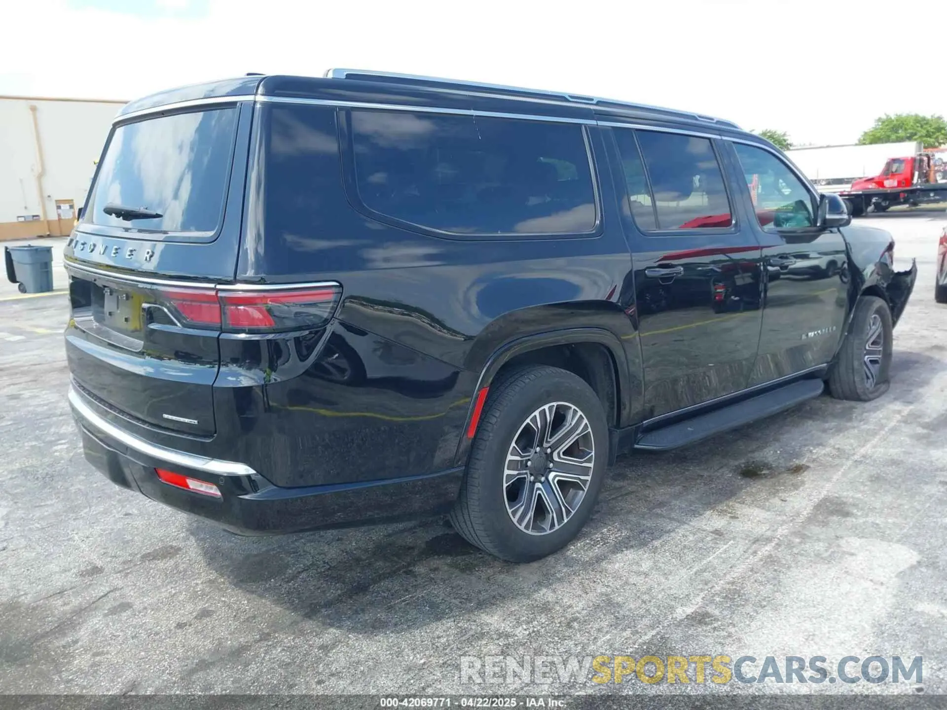 4 fotografías del automóvil dañado 1C4SJRBP0RS145805 JEEP WAGONEER L 2024