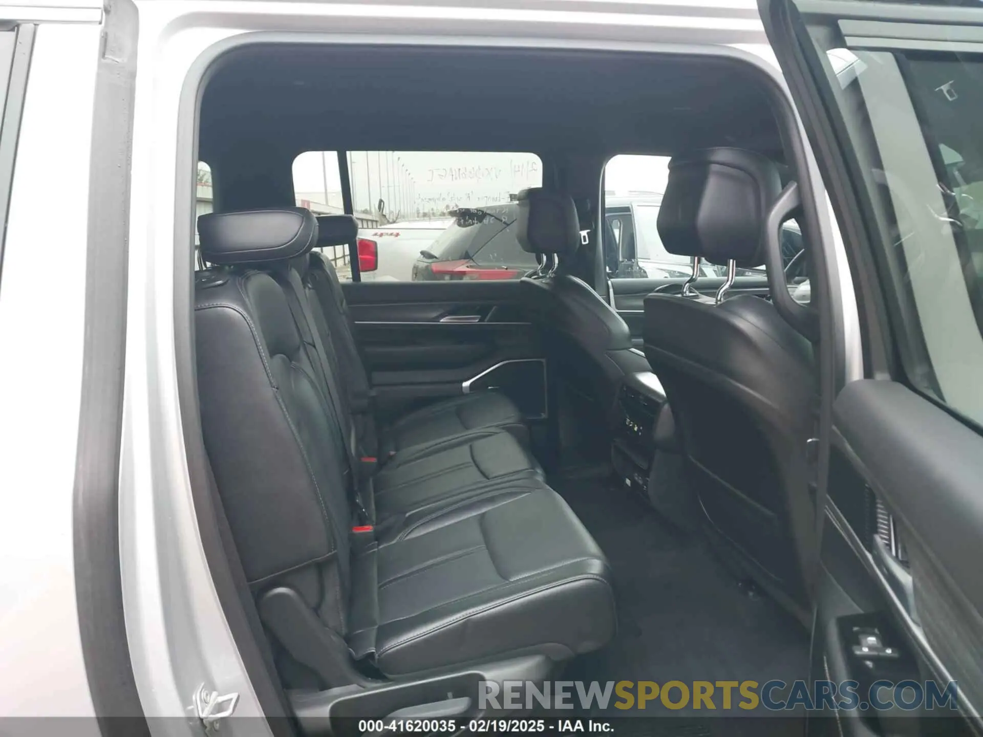 8 fotografías del automóvil dañado 1C4SJRBP3RS169726 JEEP WAGONEER L 2024