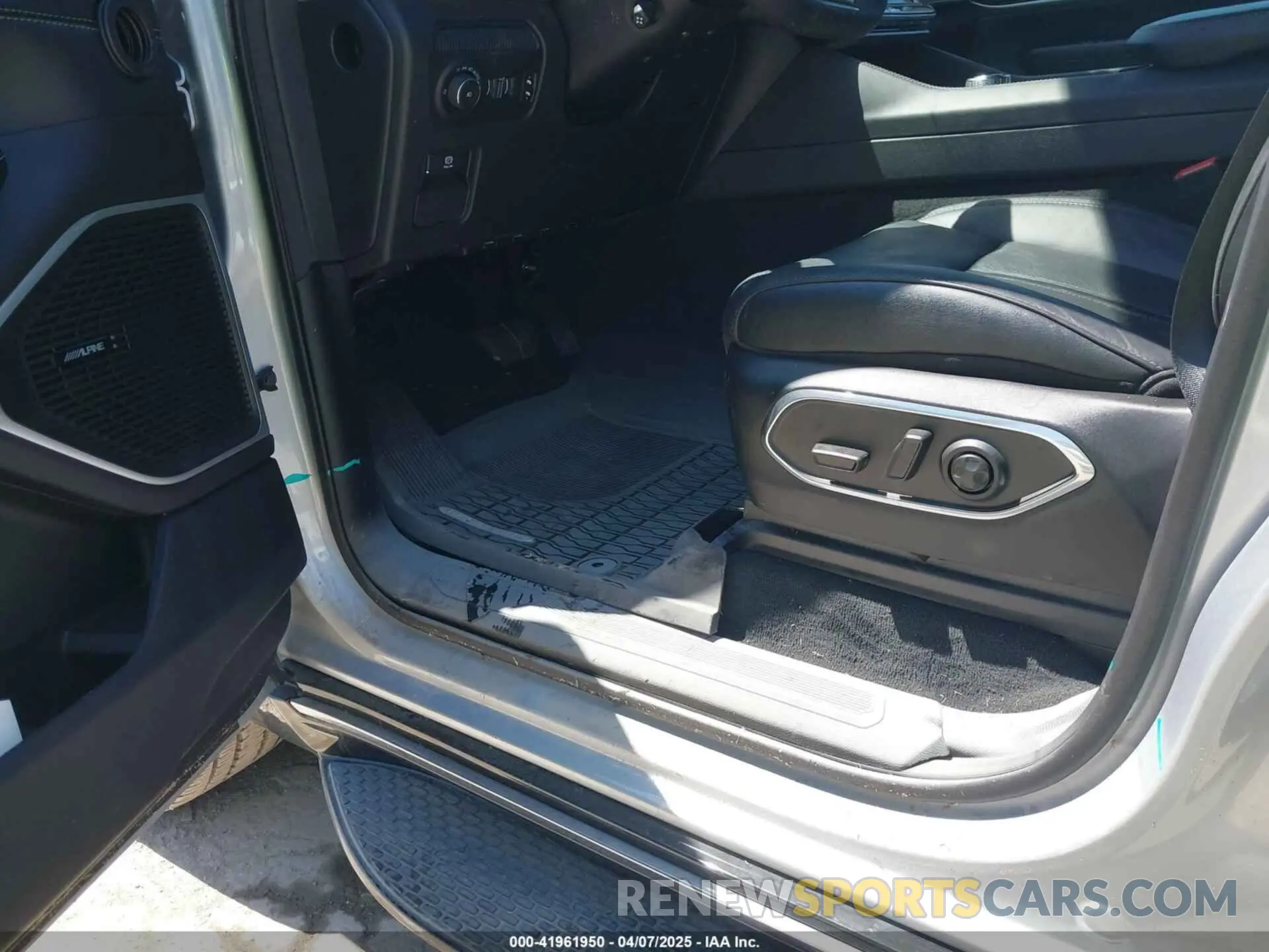 6 fotografías del automóvil dañado 1C4SJRBP8RS177868 JEEP WAGONEER L 2024