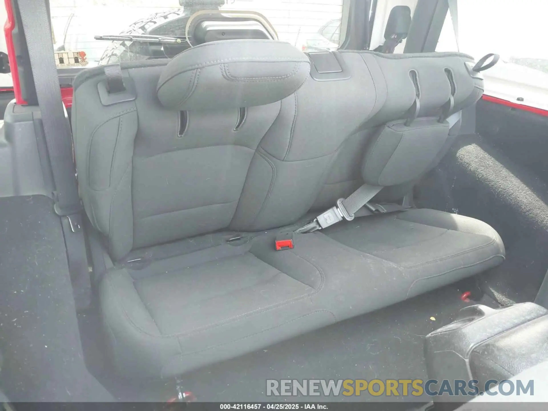 8 fotografías del automóvil dañado 1C4GJXAG4KW652569 JEEP WRANGLER 2019