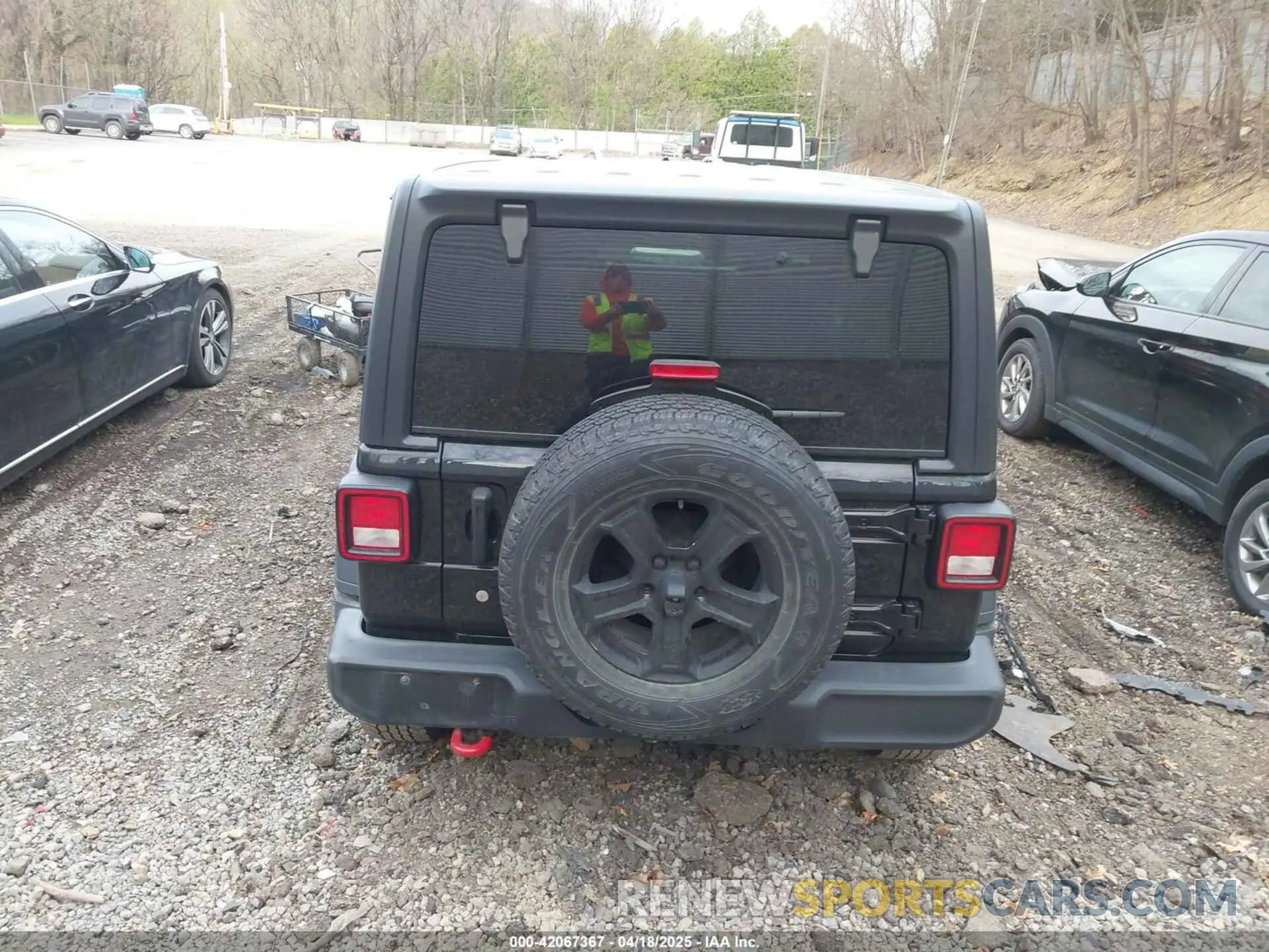 17 fotografías del automóvil dañado 1C4GJXAGXKW538902 JEEP WRANGLER 2019