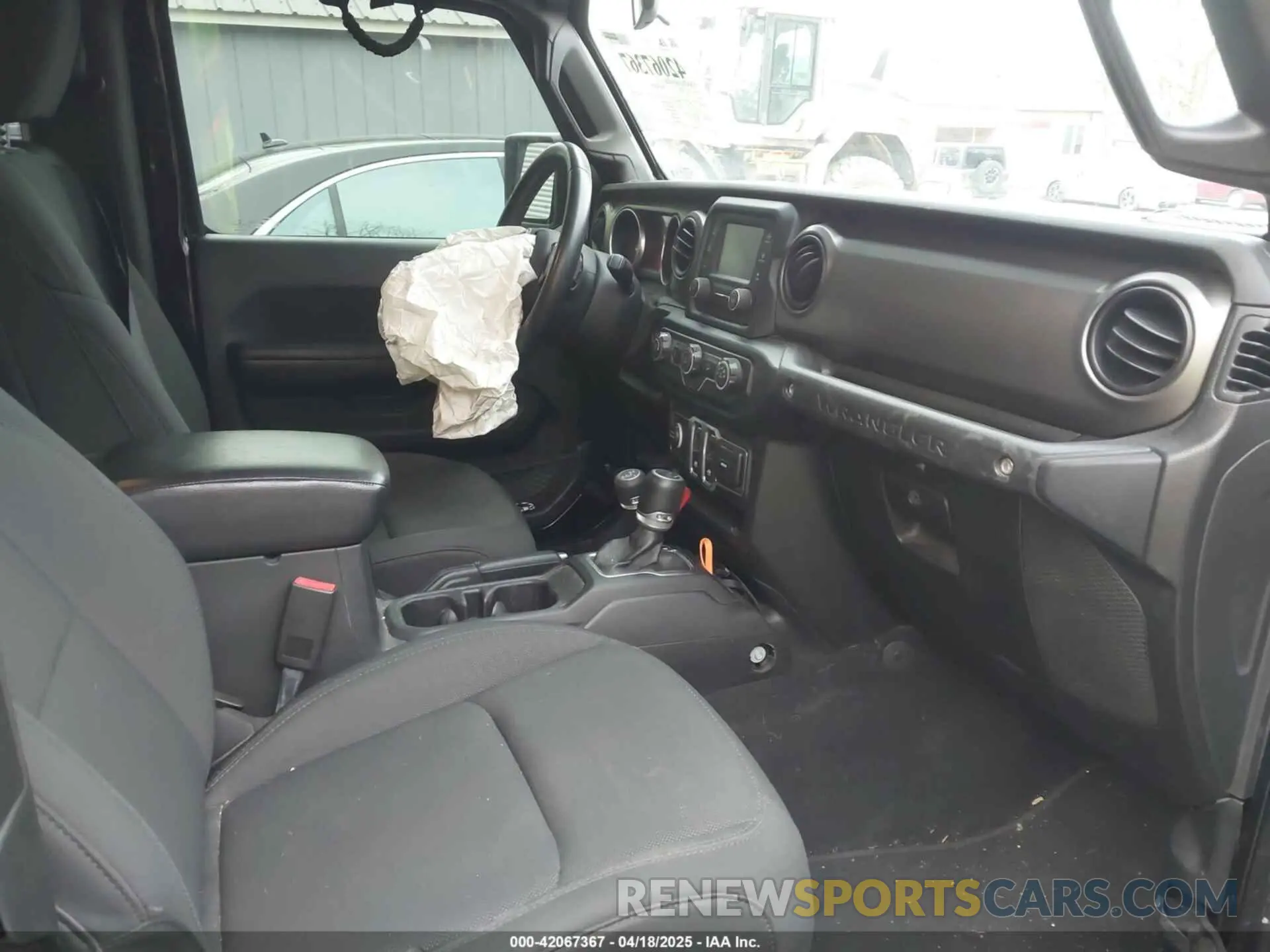 5 fotografías del automóvil dañado 1C4GJXAGXKW538902 JEEP WRANGLER 2019