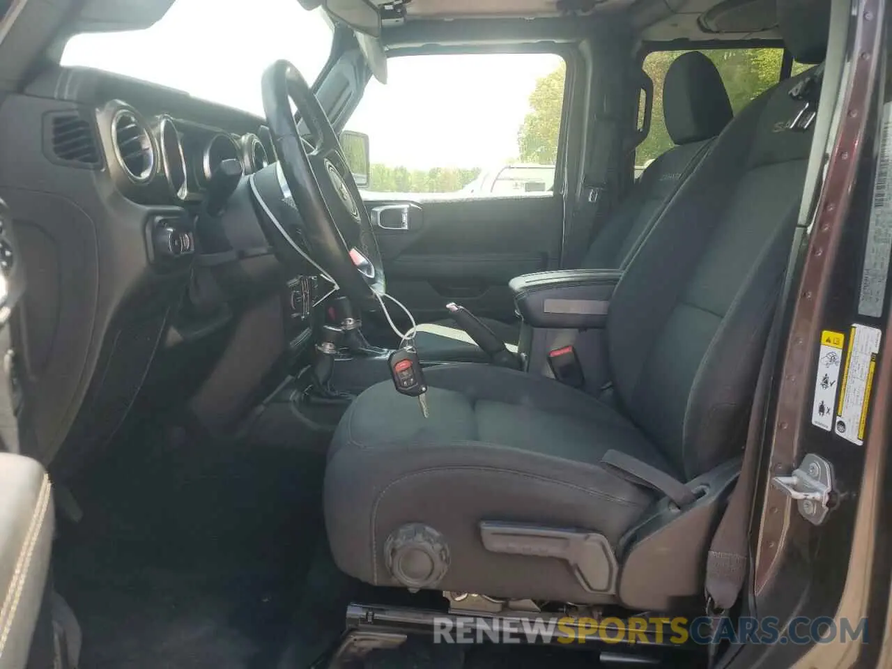 7 fotografías del automóvil dañado 1C4HJXEN1KW504490 JEEP WRANGLER 2019
