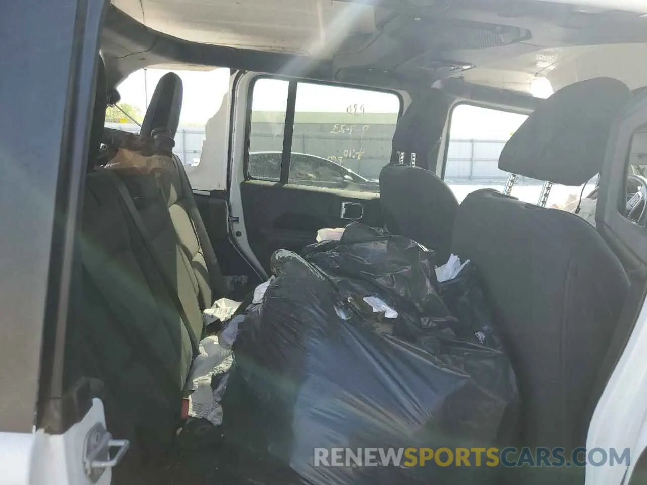 11 fotografías del automóvil dañado 1C4HJXENXKW593458 JEEP WRANGLER 2019