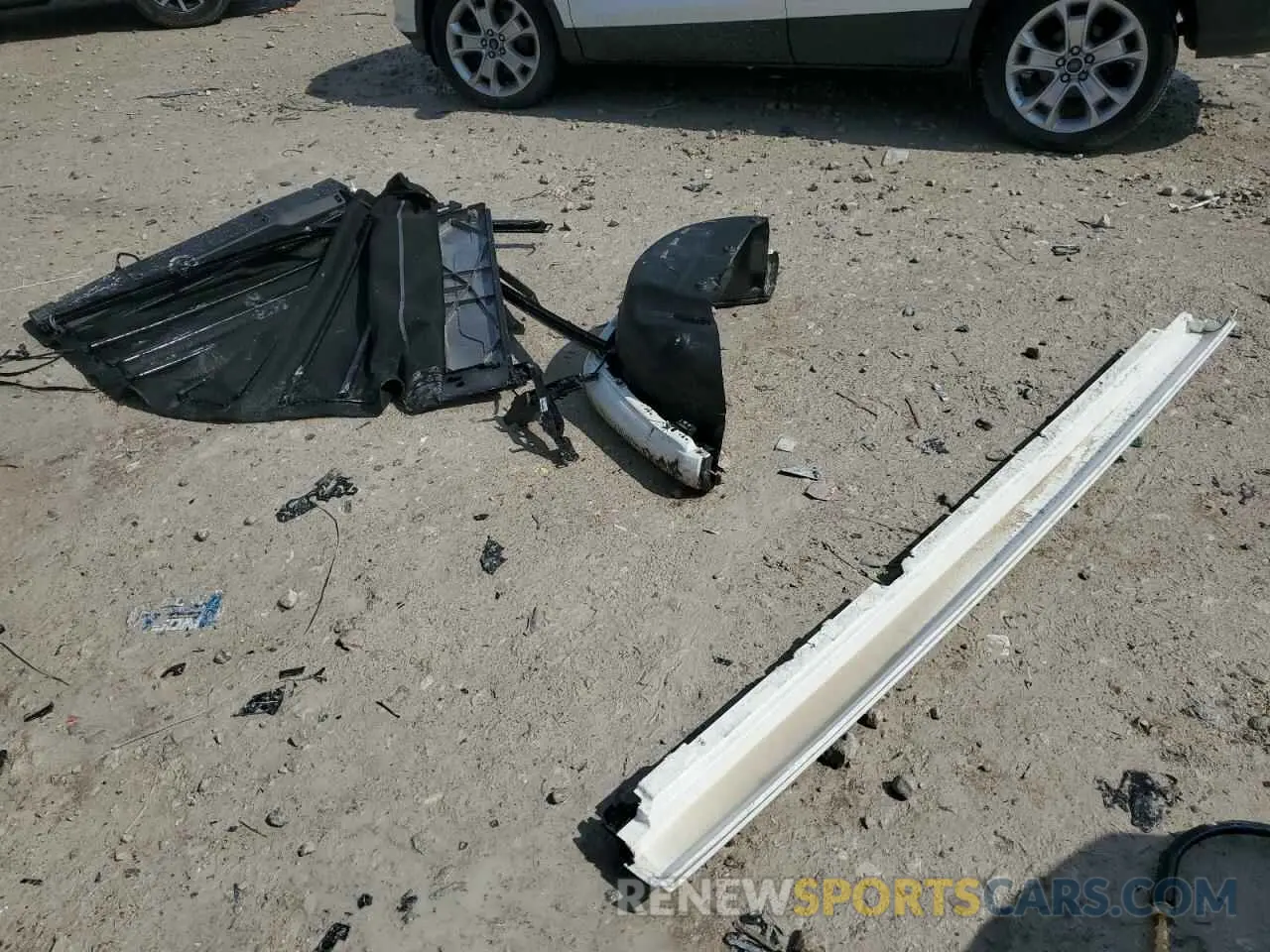 13 fotografías del automóvil dañado 1C4HJXFG3KW640345 JEEP WRANGLER 2019