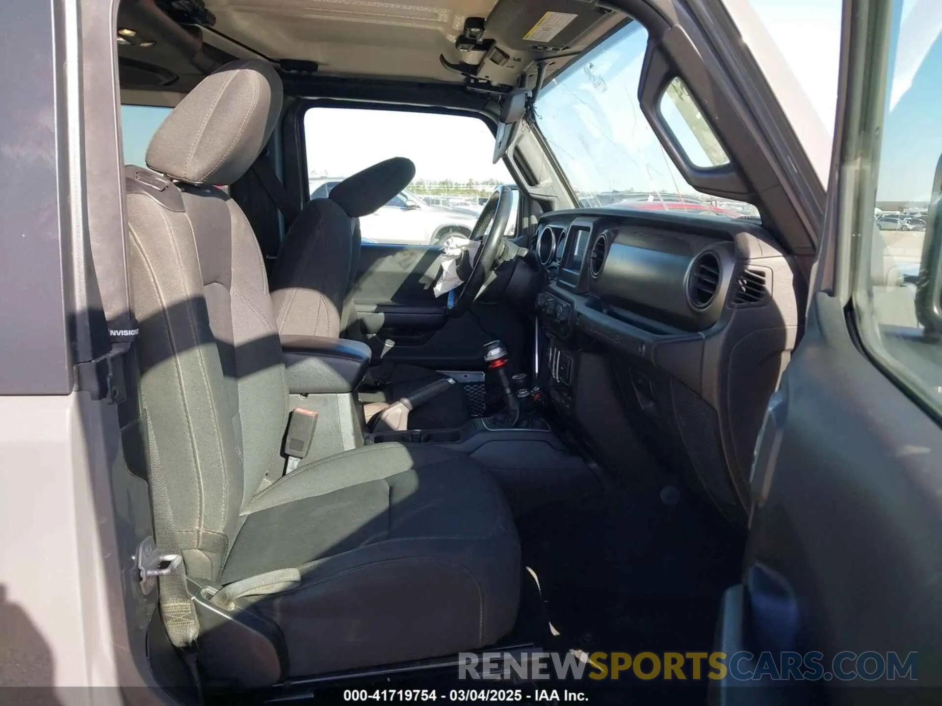 5 fotografías del automóvil dañado 1C4GJXAG4LW164787 JEEP WRANGLER 2020