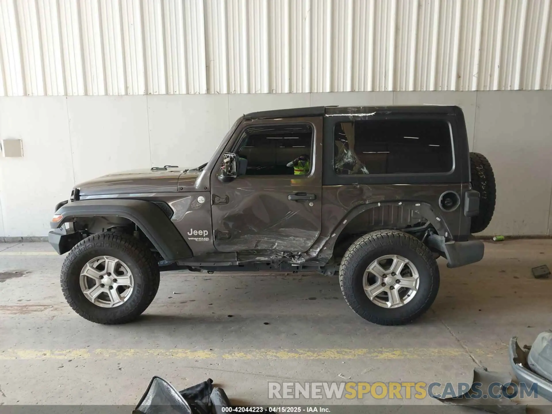 15 fotografías del automóvil dañado 1C4GJXAG4LW237057 JEEP WRANGLER 2020