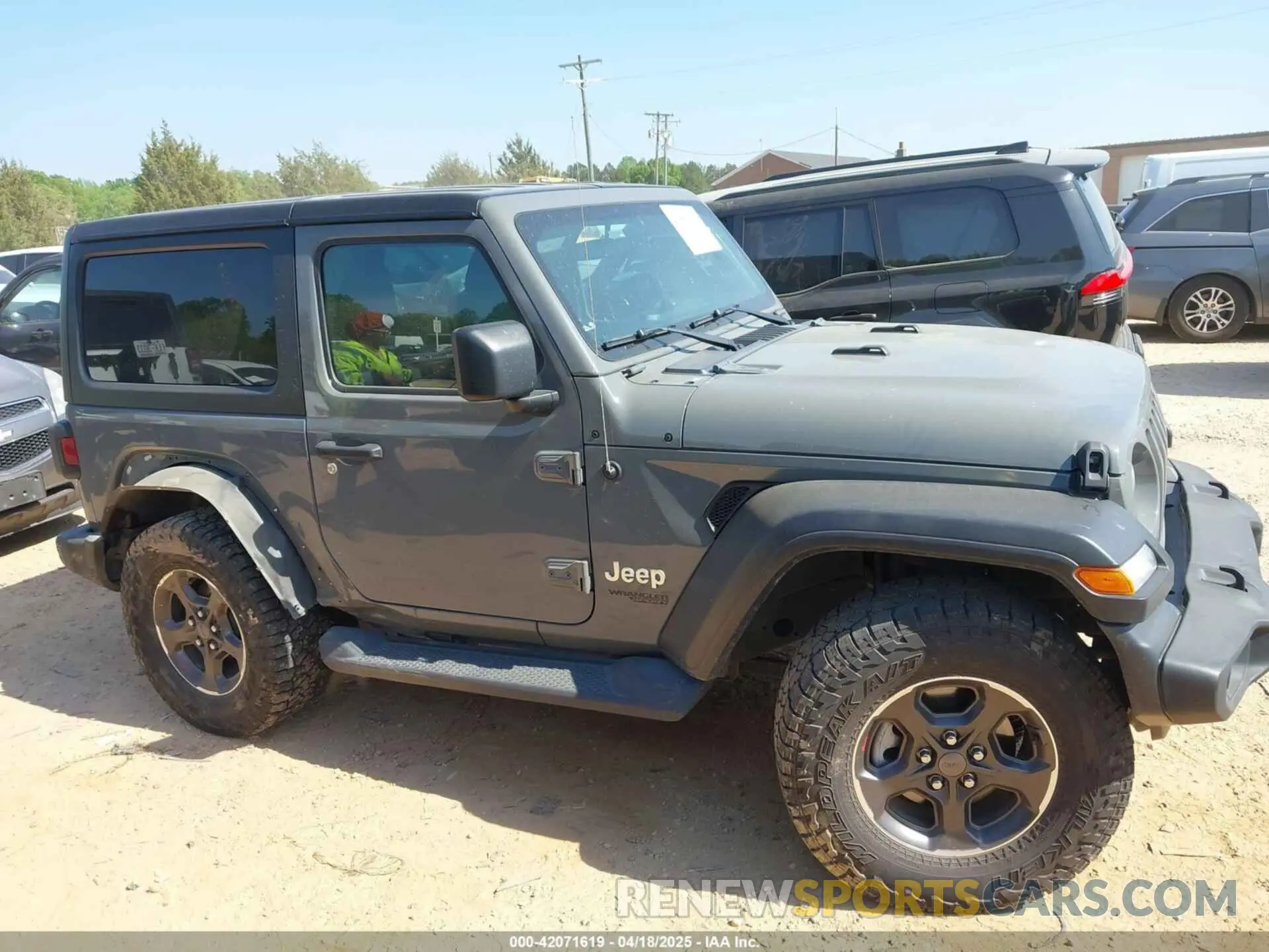 13 fotografías del automóvil dañado 1C4GJXAN5LW146068 JEEP WRANGLER 2020