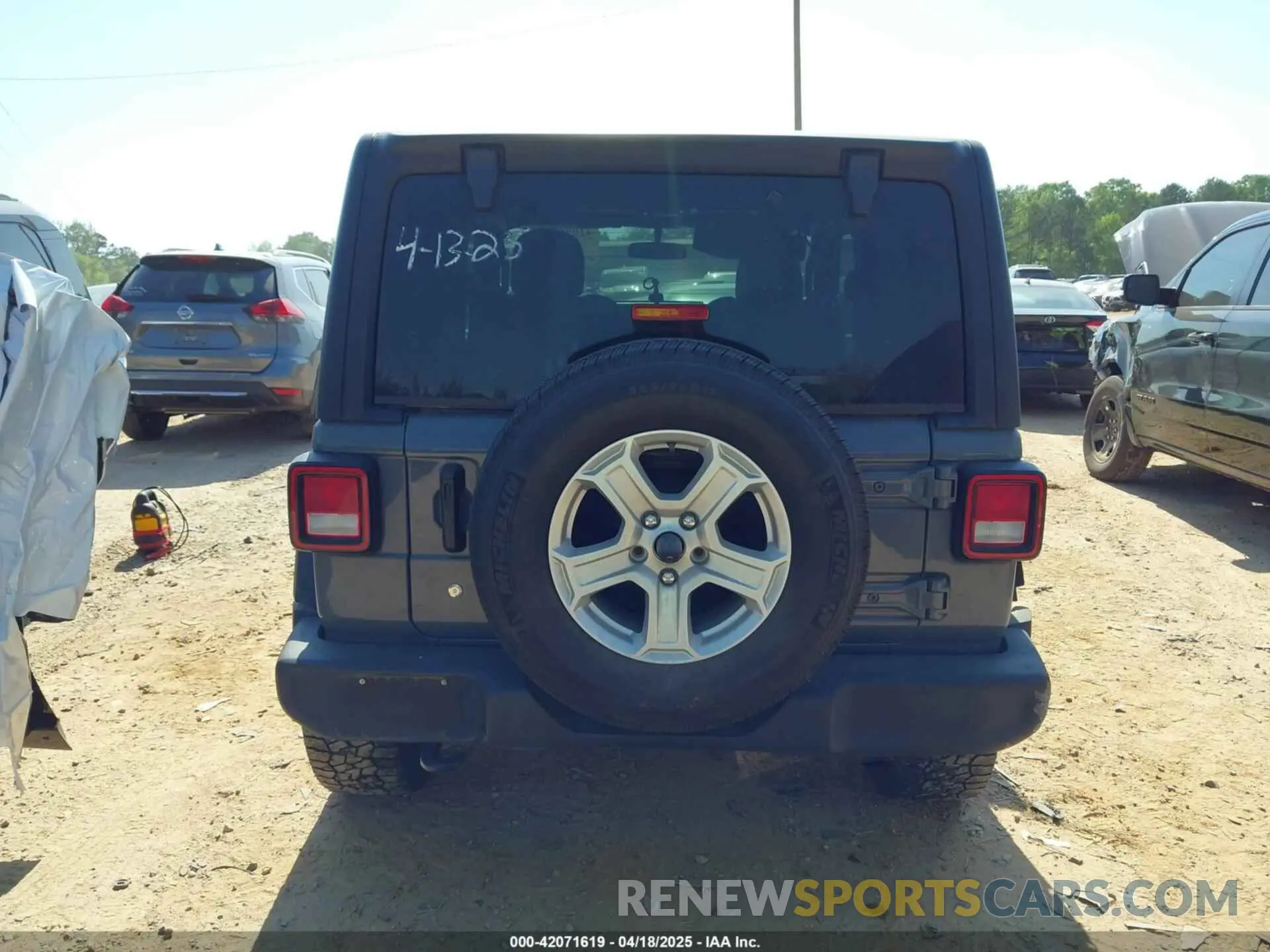 16 fotografías del automóvil dañado 1C4GJXAN5LW146068 JEEP WRANGLER 2020