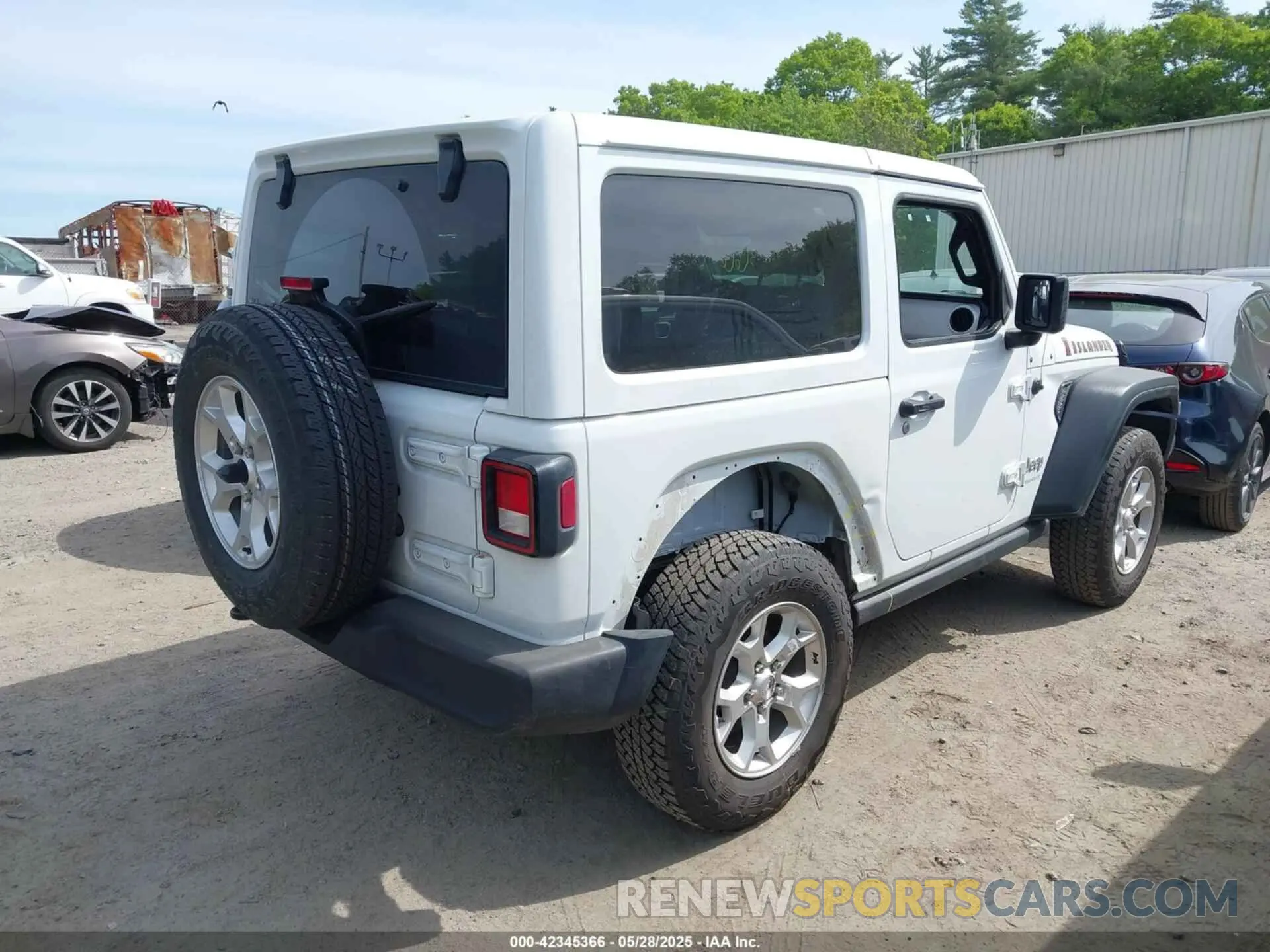 4 fotografías del automóvil dañado 1C4GJXAN7MW558395 JEEP WRANGLER 2021