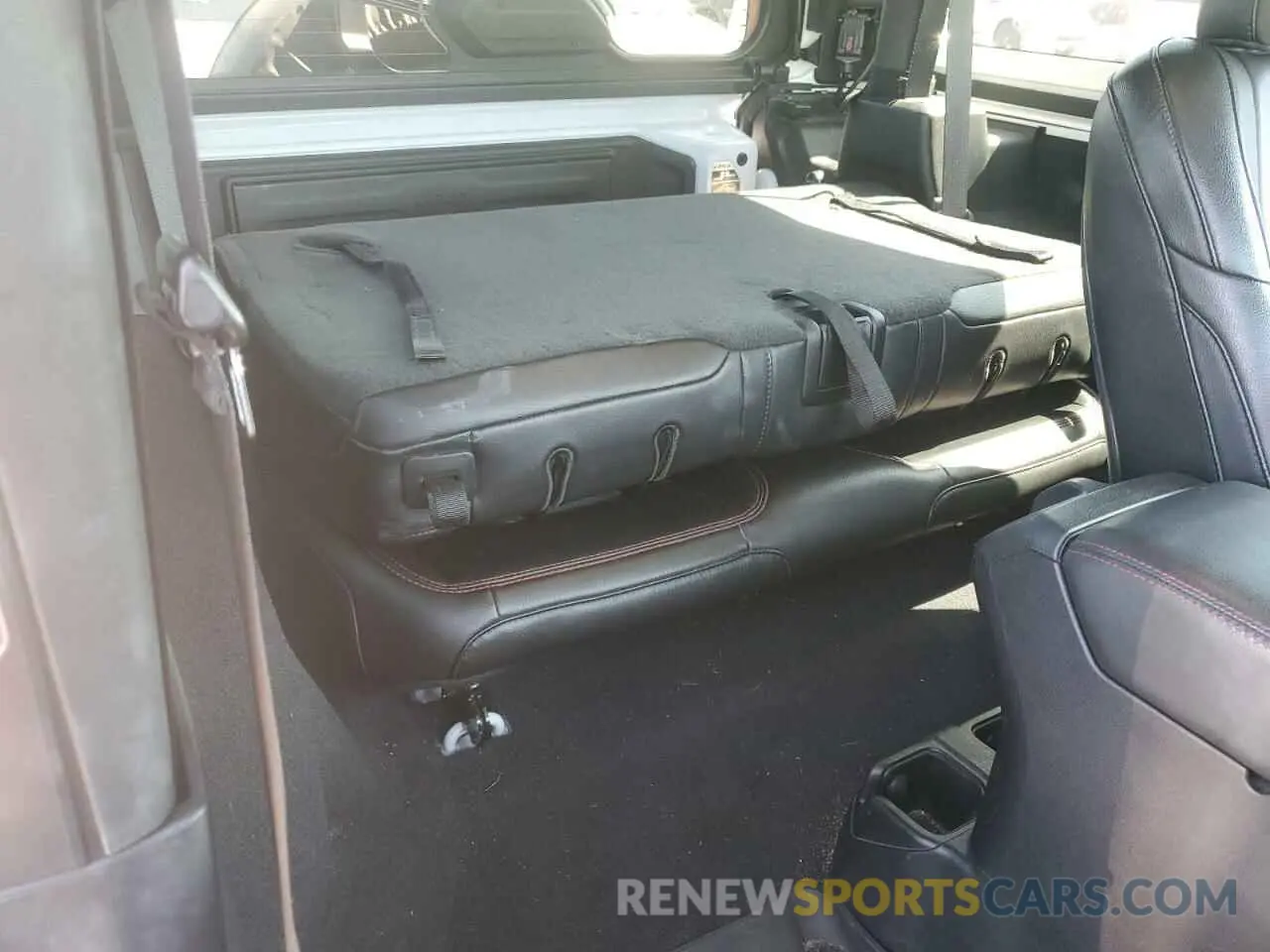10 fotografías del automóvil dañado 1C4HJXCG2MW660738 JEEP WRANGLER 2021