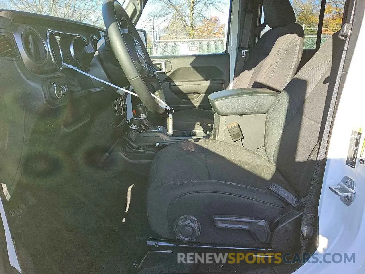 7 fotografías del automóvil dañado 1C4HJXDN7NW270183 JEEP WRANGLER 2022