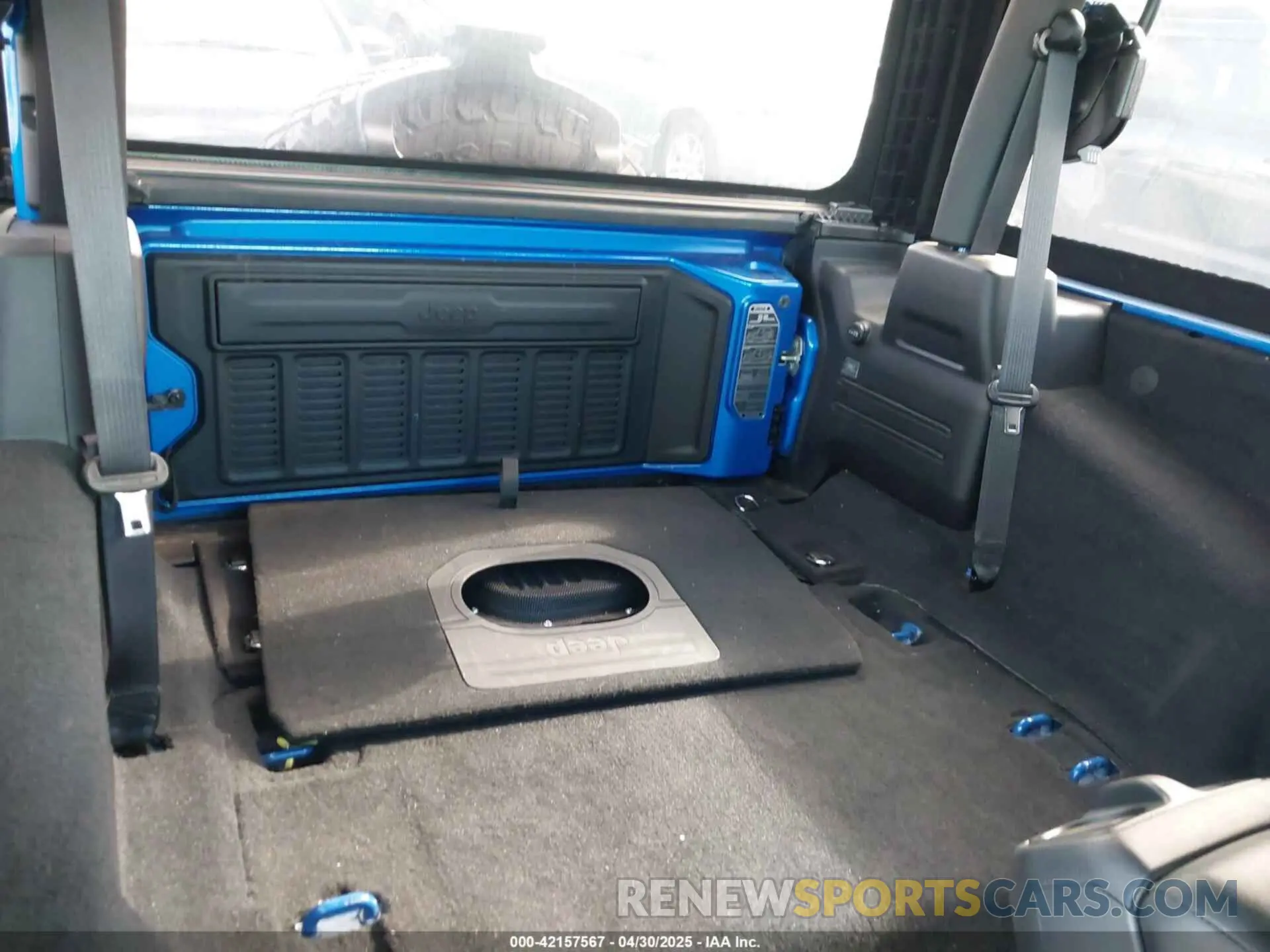8 fotografías del automóvil dañado 1C4GJXAG1PW643061 JEEP WRANGLER 2023