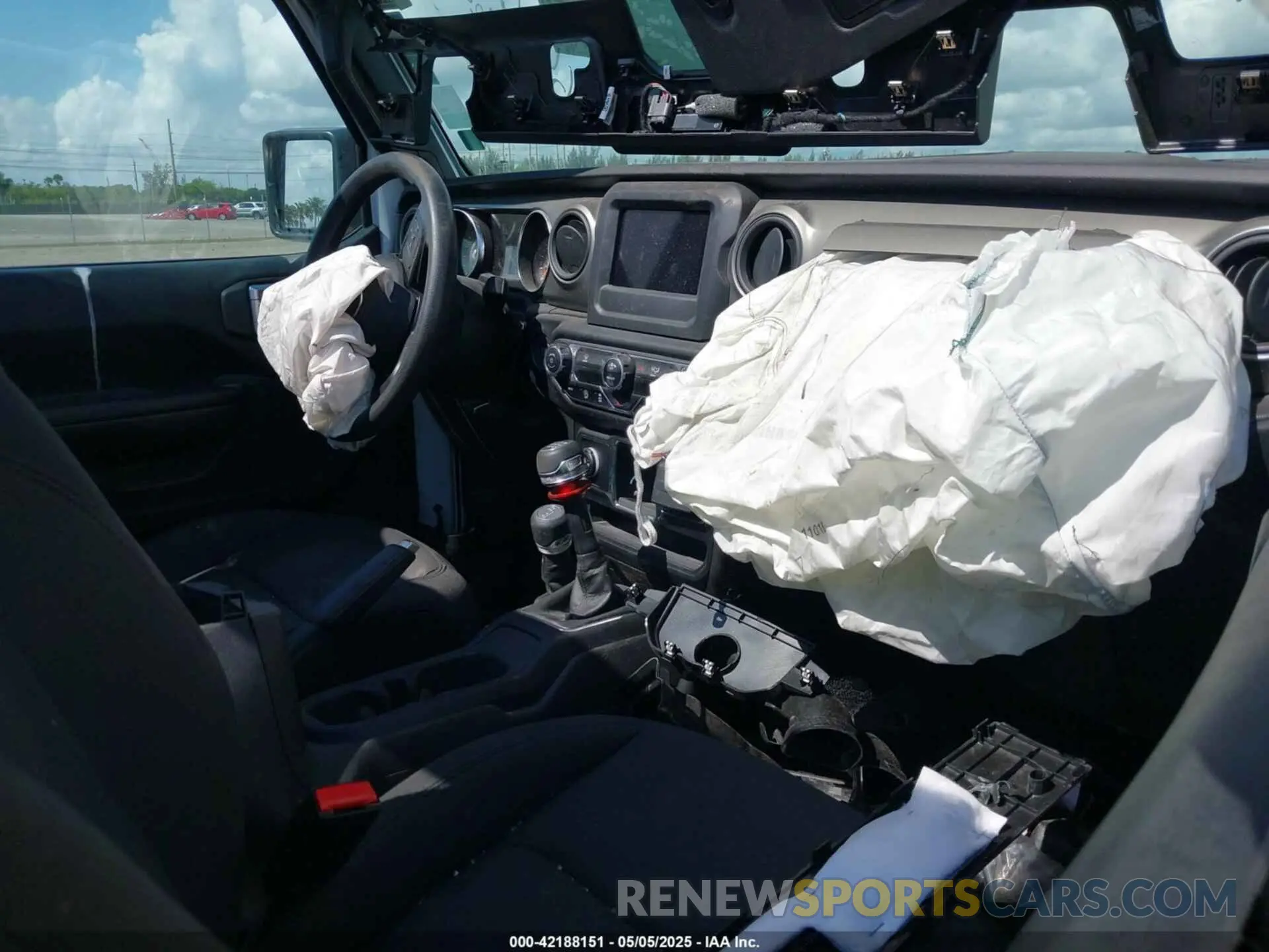 5 fotografías del automóvil dañado 1C4GJXAGXPW643009 JEEP WRANGLER 2023