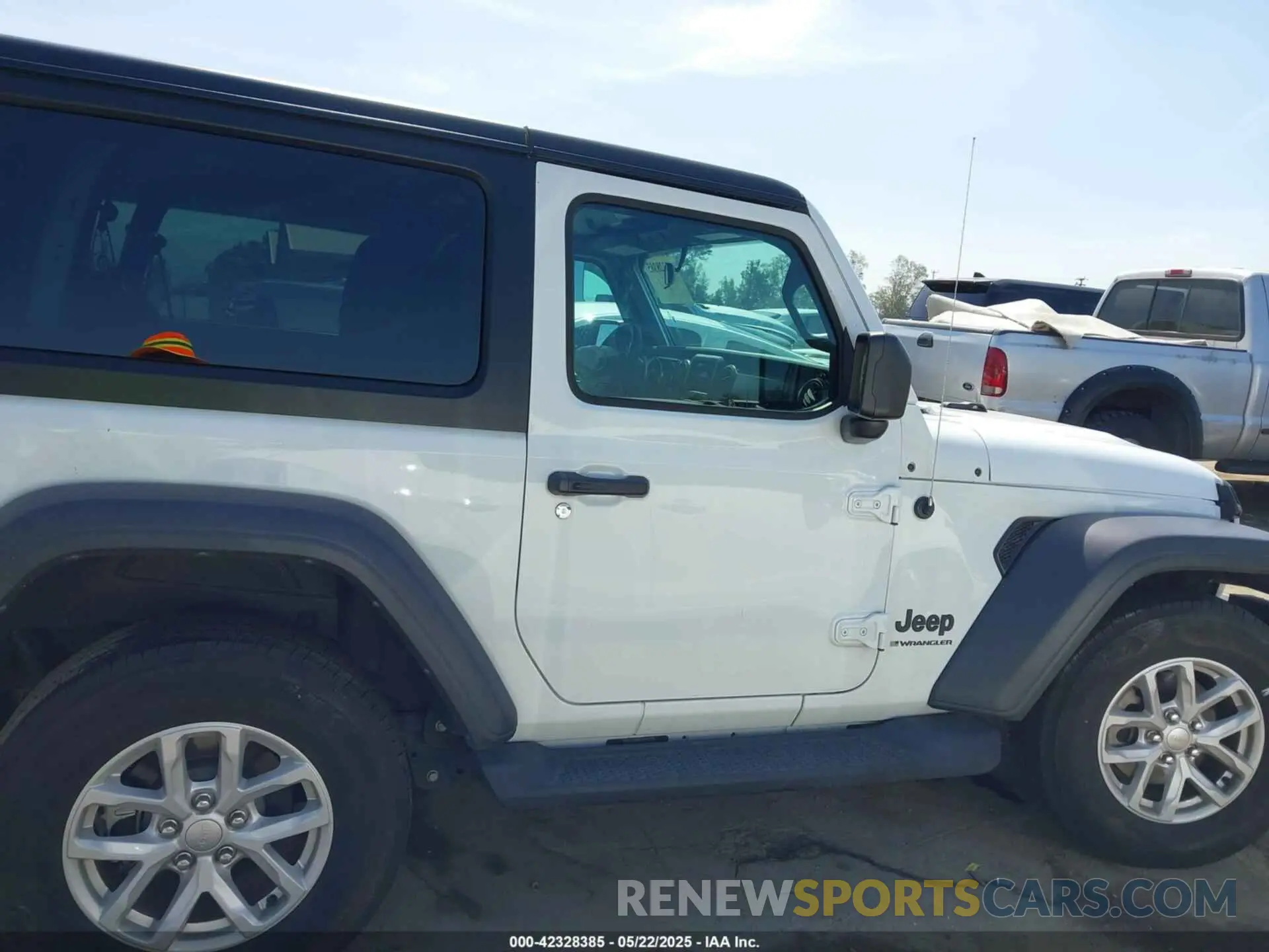 13 fotografías del automóvil dañado 1C4GJXAN4PW656756 JEEP WRANGLER 2023