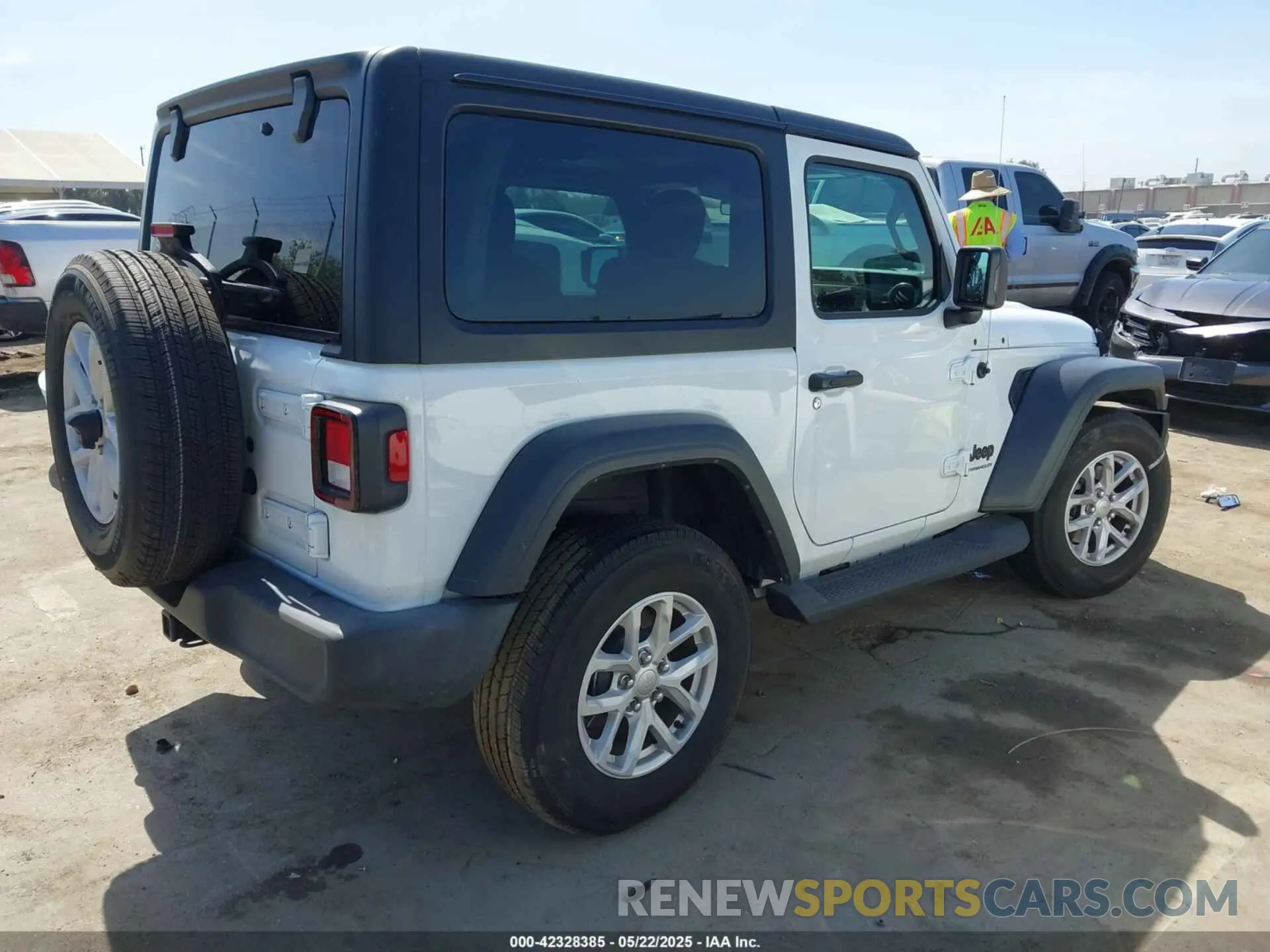 4 fotografías del automóvil dañado 1C4GJXAN4PW656756 JEEP WRANGLER 2023