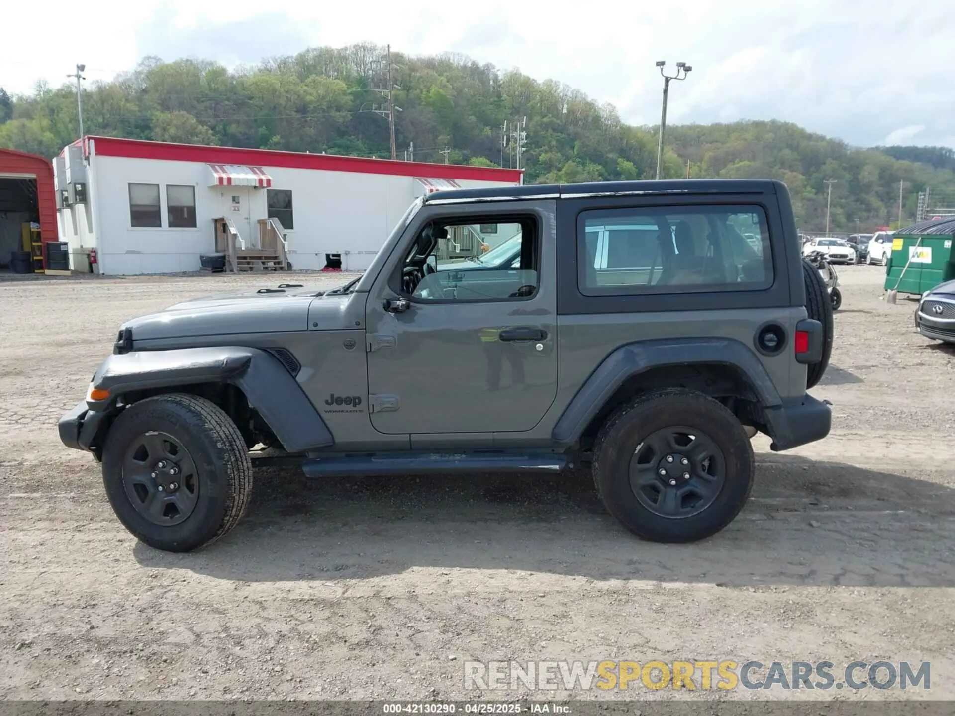 15 fotografías del automóvil dañado 1C4GJXAN8PW640995 JEEP WRANGLER 2023