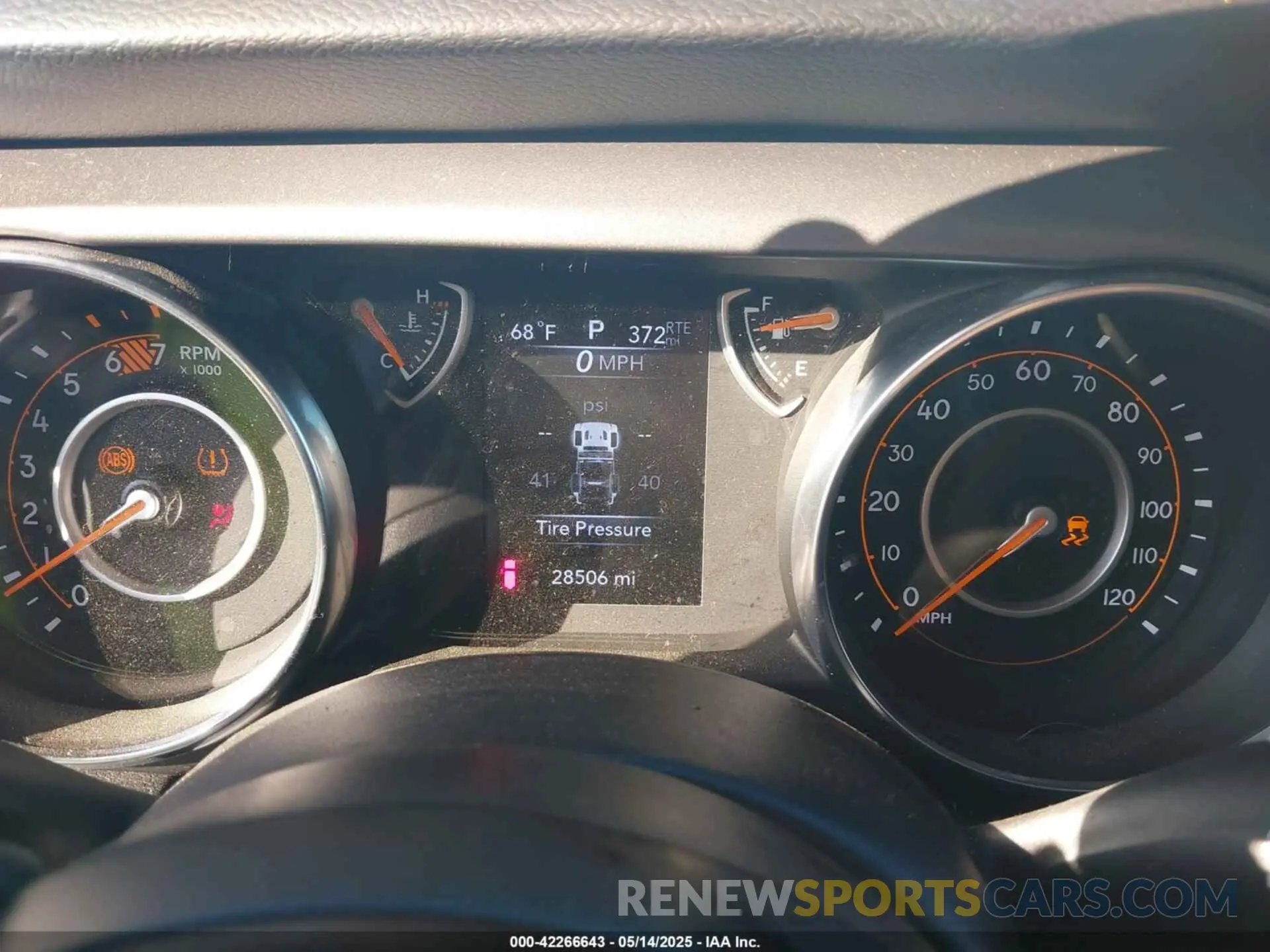 7 fotografías del automóvil dañado 1C4HJXDG1PW531053 JEEP WRANGLER 2023