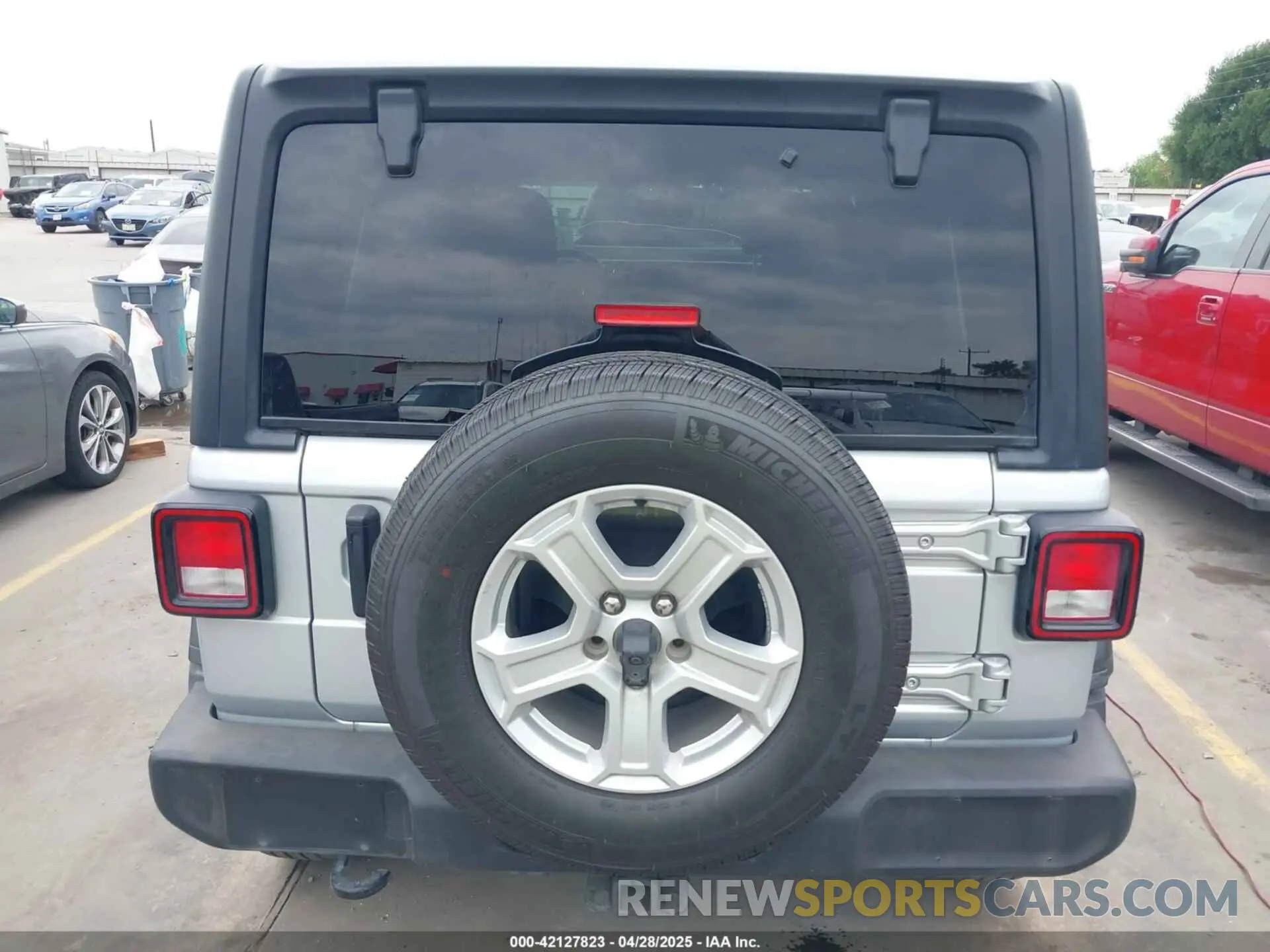 16 fotografías del automóvil dañado 1C4HJXDG2PW508235 JEEP WRANGLER 2023