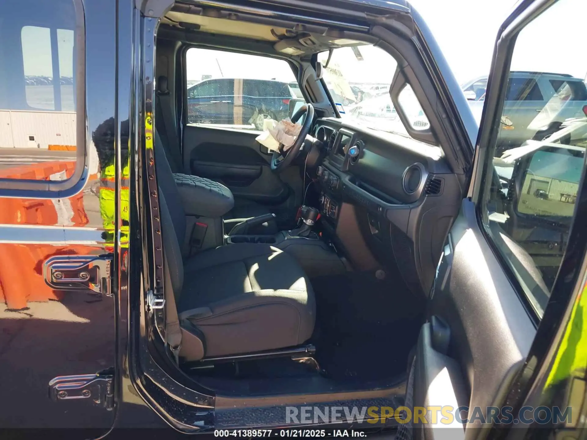 5 fotografías del automóvil dañado 1C4HJXDG5PW530892 JEEP WRANGLER 2023