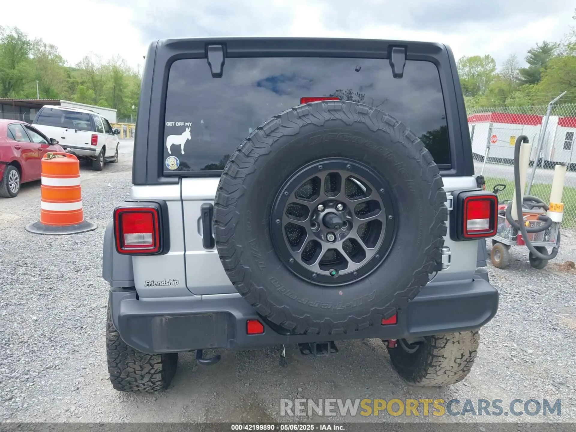 16 fotografías del automóvil dañado 1C4HJXDN0PW511682 JEEP WRANGLER 2023