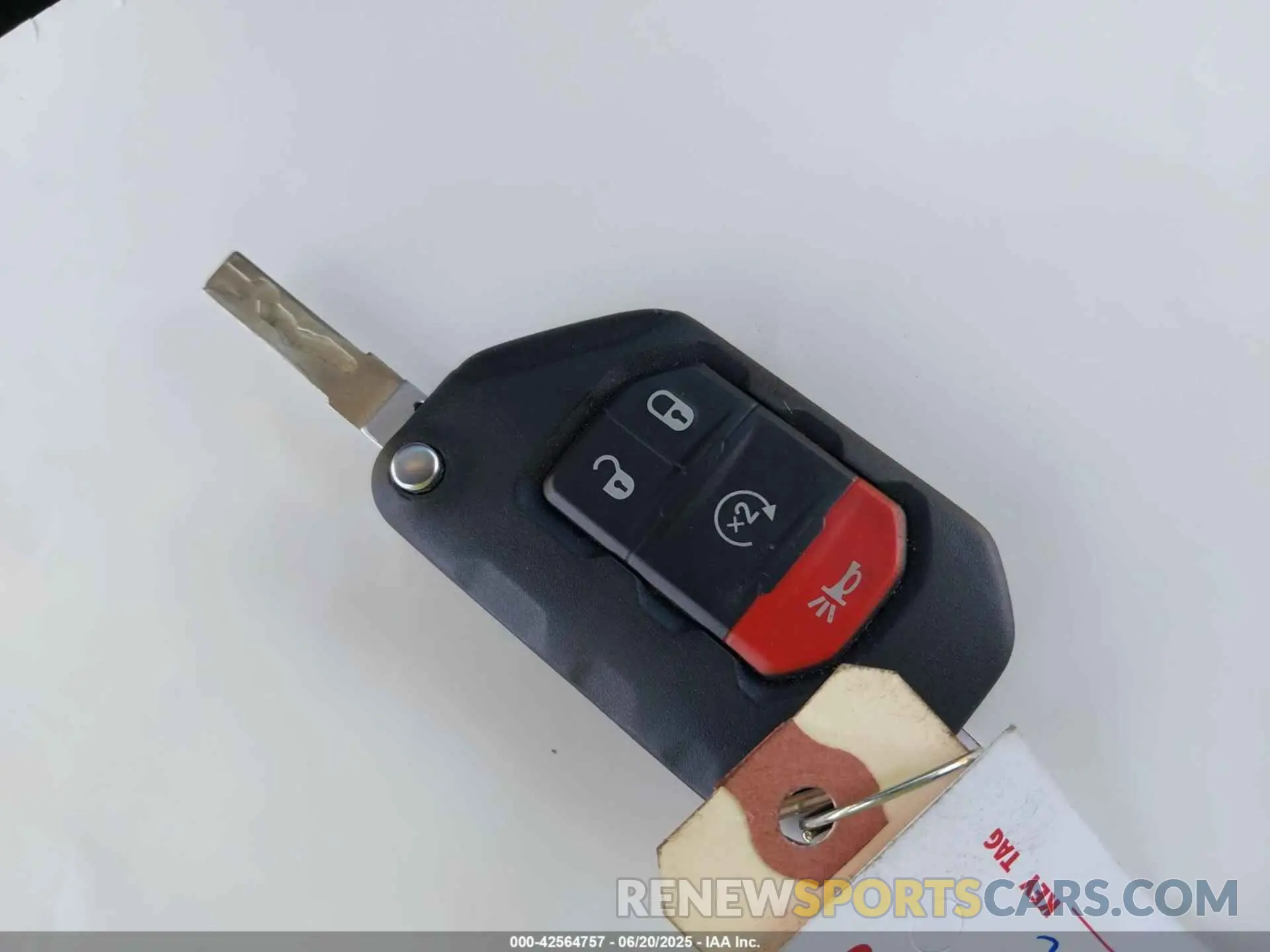 11 fotografías del automóvil dañado 1C4HJXDN1PW543105 JEEP WRANGLER 2023