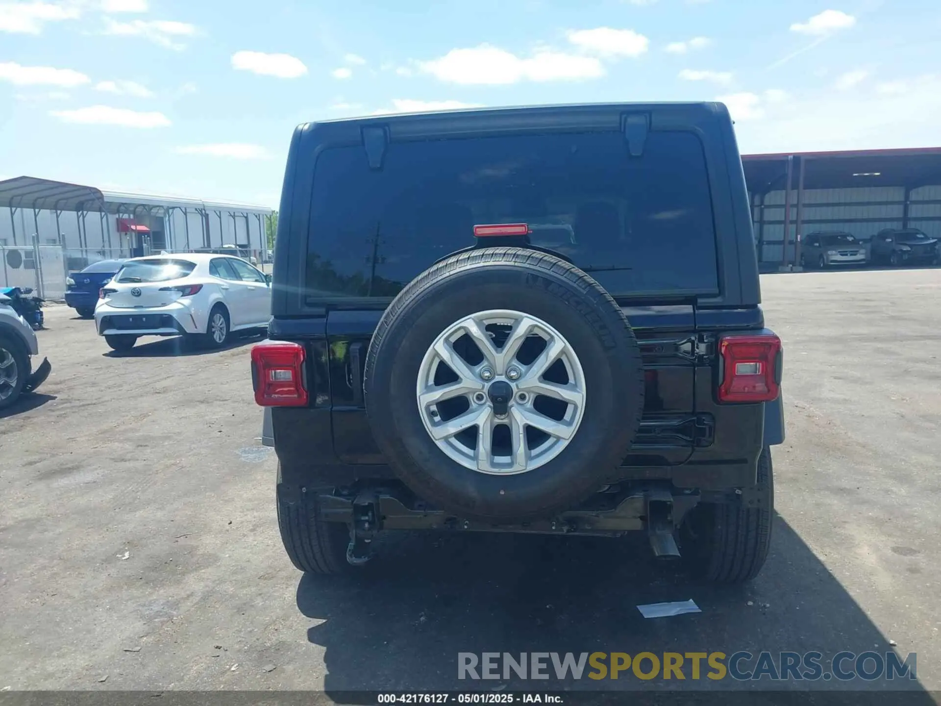 17 fotografías del automóvil dañado 1C4HJXDN5PW671167 JEEP WRANGLER 2023