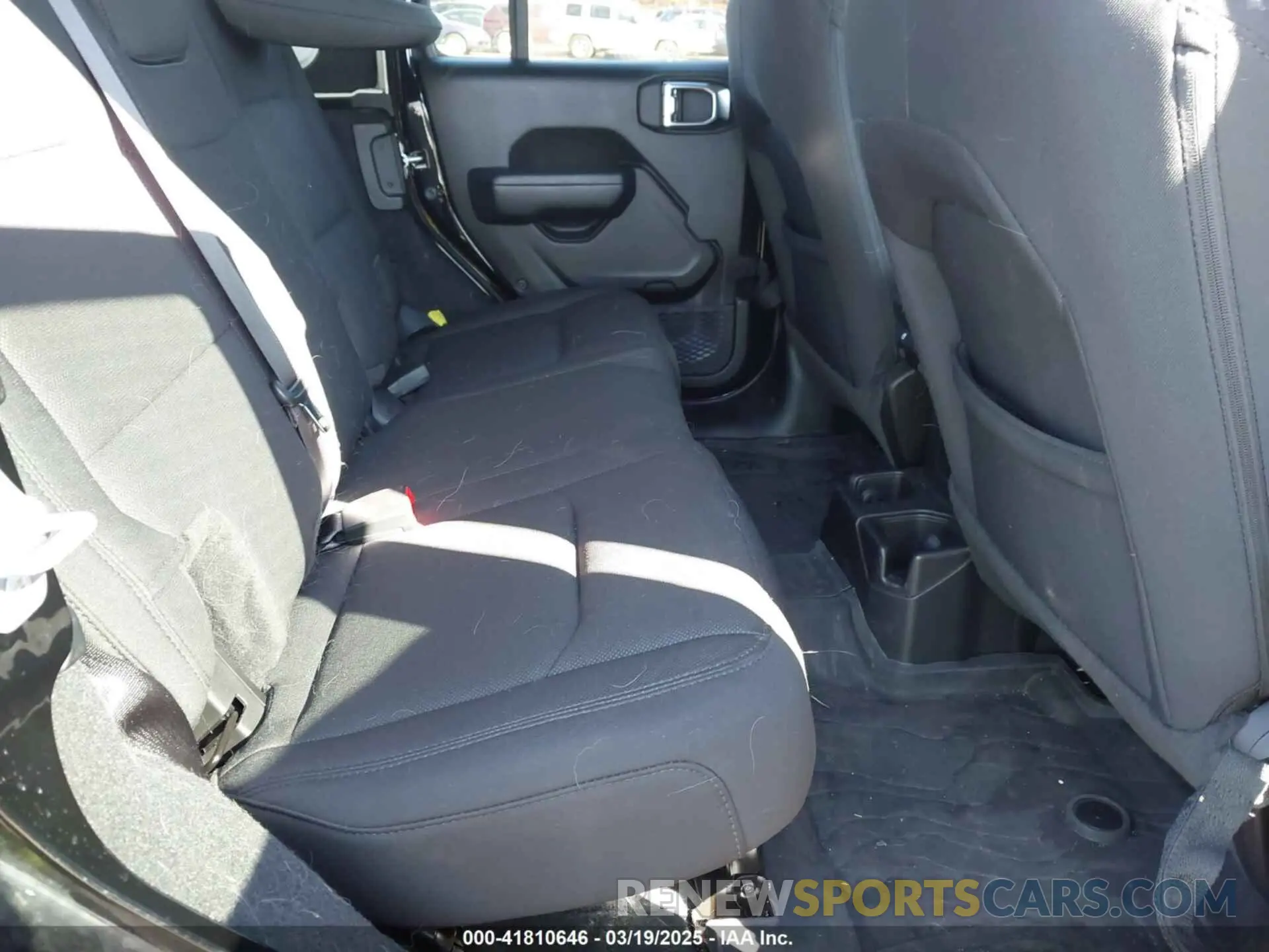8 fotografías del automóvil dañado 1C4HJXDN6PW617814 JEEP WRANGLER 2023