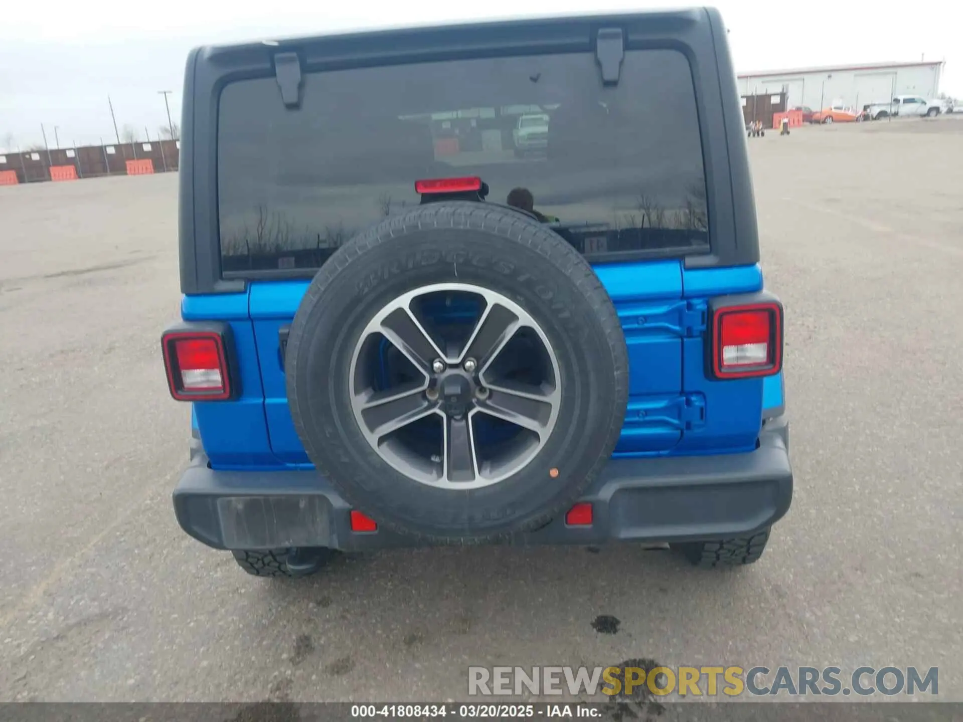 16 fotografías del automóvil dañado 1C4HJXEN4PW702181 JEEP WRANGLER 2023