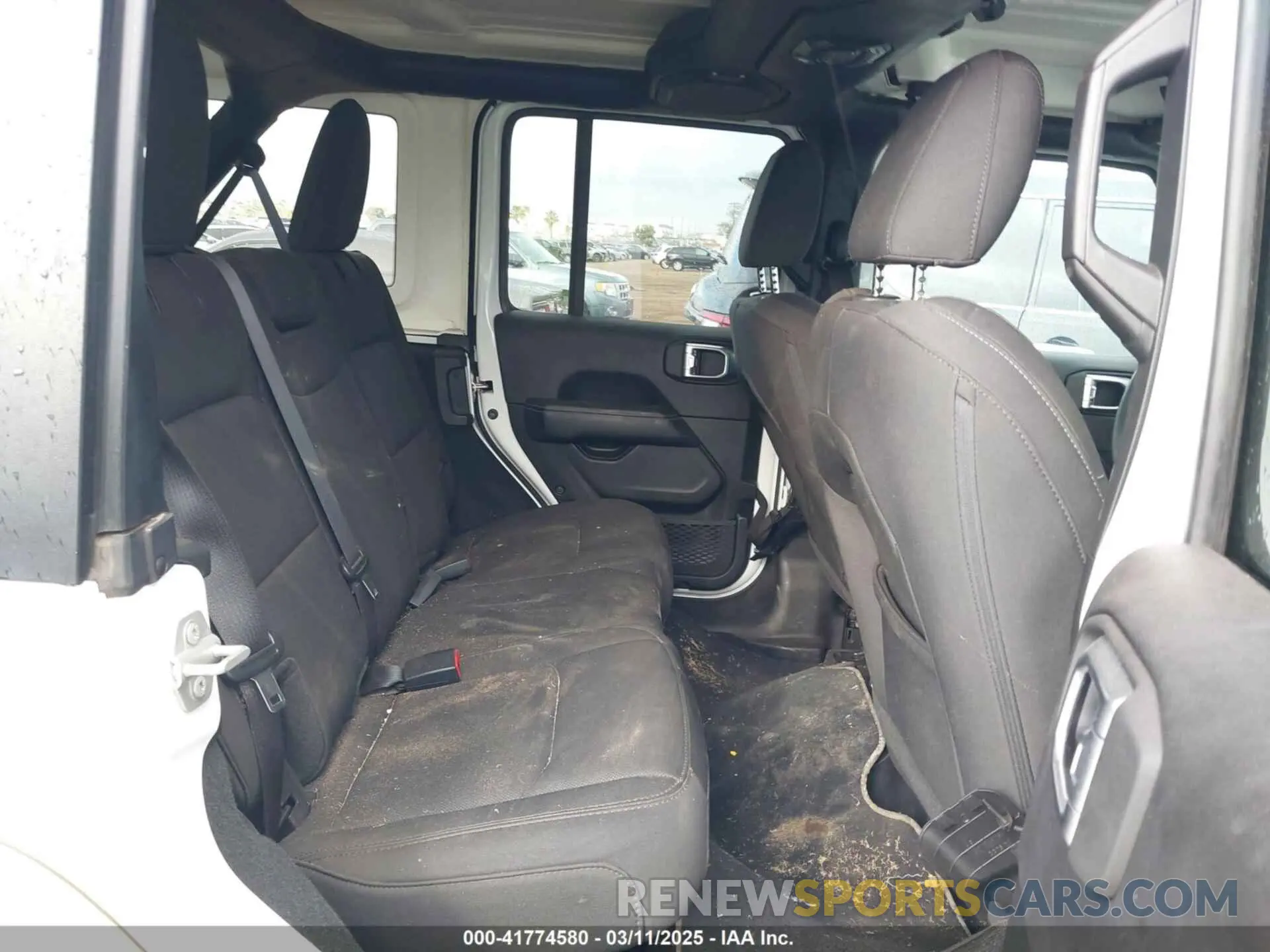 8 fotografías del automóvil dañado 1C4HJXEN7PW701607 JEEP WRANGLER 2023
