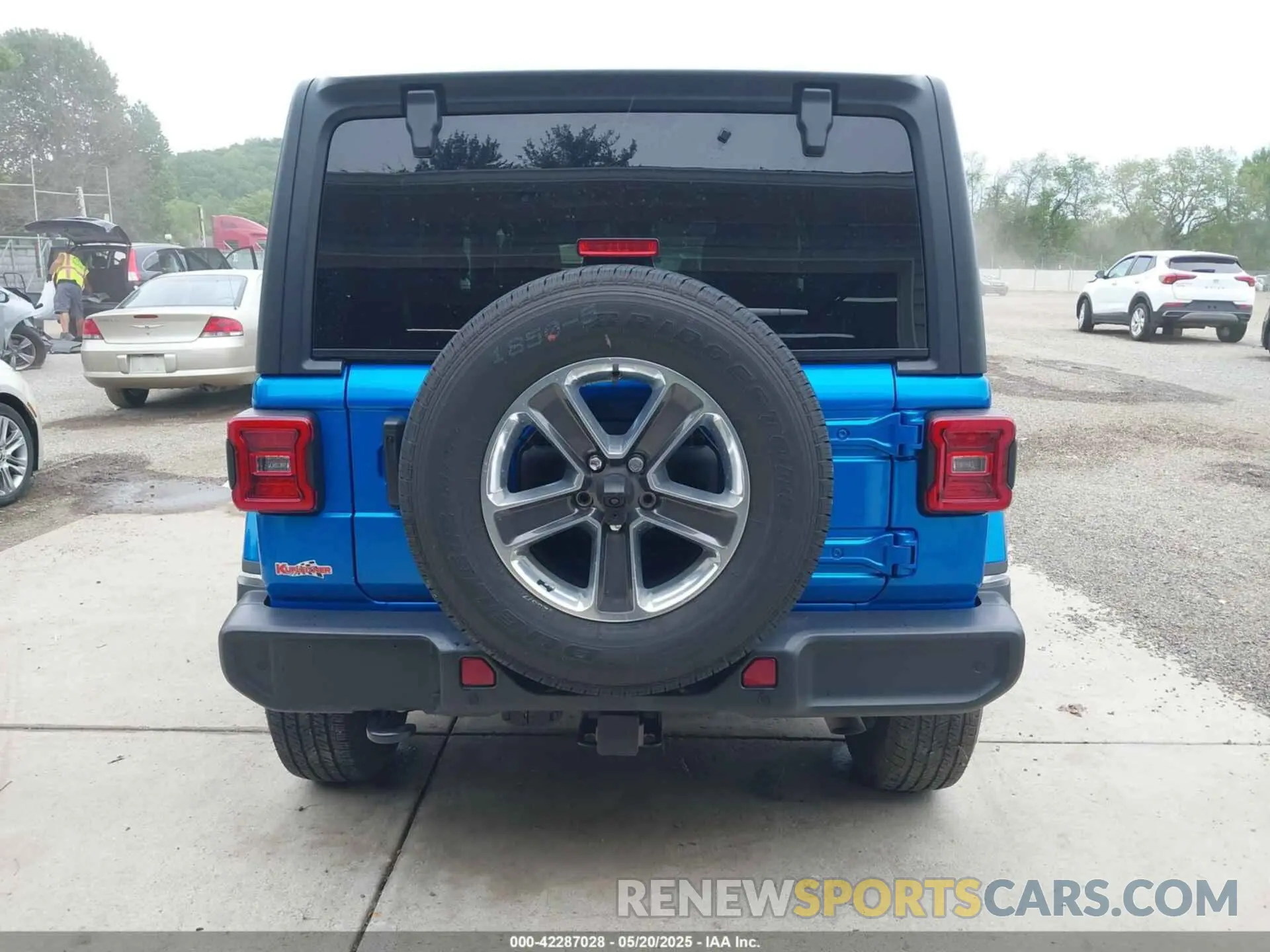 17 fotografías del automóvil dañado 1C4HJXEN9PW508133 JEEP WRANGLER 2023