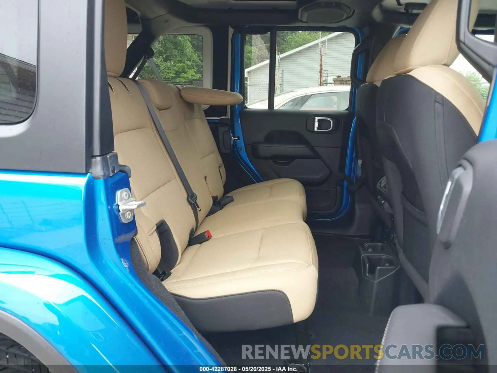 8 fotografías del automóvil dañado 1C4HJXEN9PW508133 JEEP WRANGLER 2023
