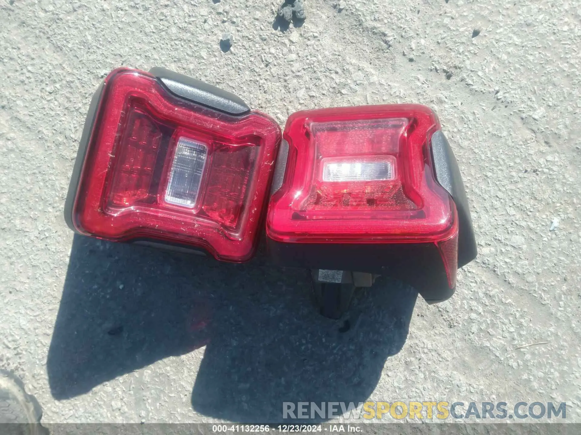 12 fotografías del automóvil dañado 1C4HJXEN9PW624996 JEEP WRANGLER 2023