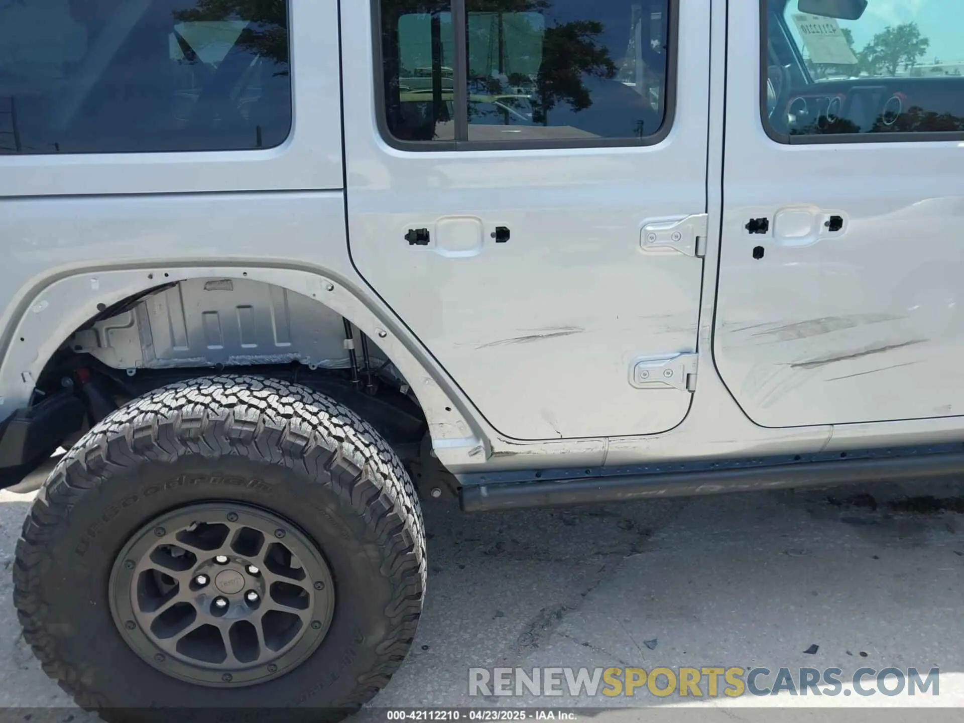 6 fotografías del automóvil dañado 1C4JJXFG0PW522651 JEEP WRANGLER 2023