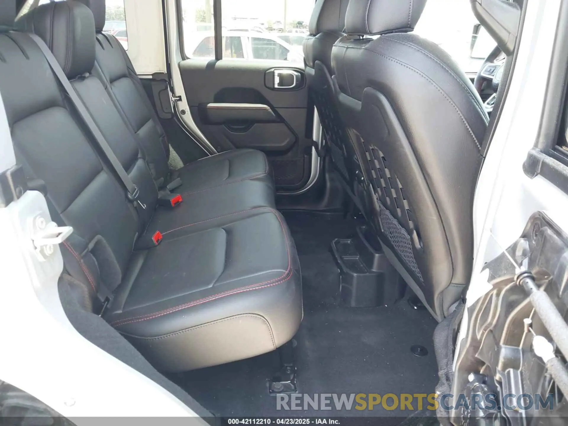 8 fotografías del automóvil dañado 1C4JJXFG0PW522651 JEEP WRANGLER 2023