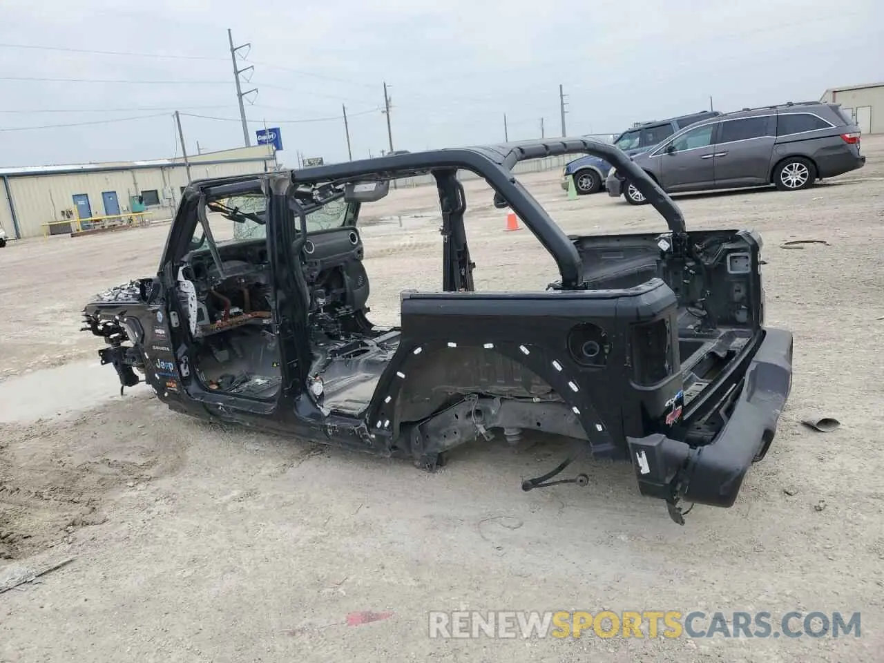 2 fotografías del automóvil dañado 1C4JJXP63PW552815 JEEP WRANGLER 2023