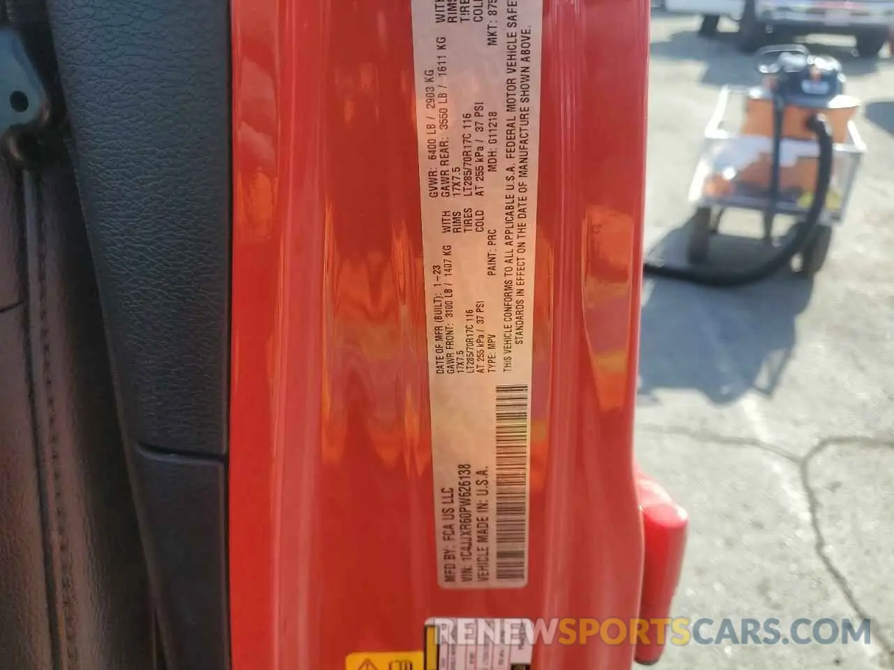 13 fotografías del automóvil dañado 1C4JJXR60PW626138 JEEP WRANGLER 2023