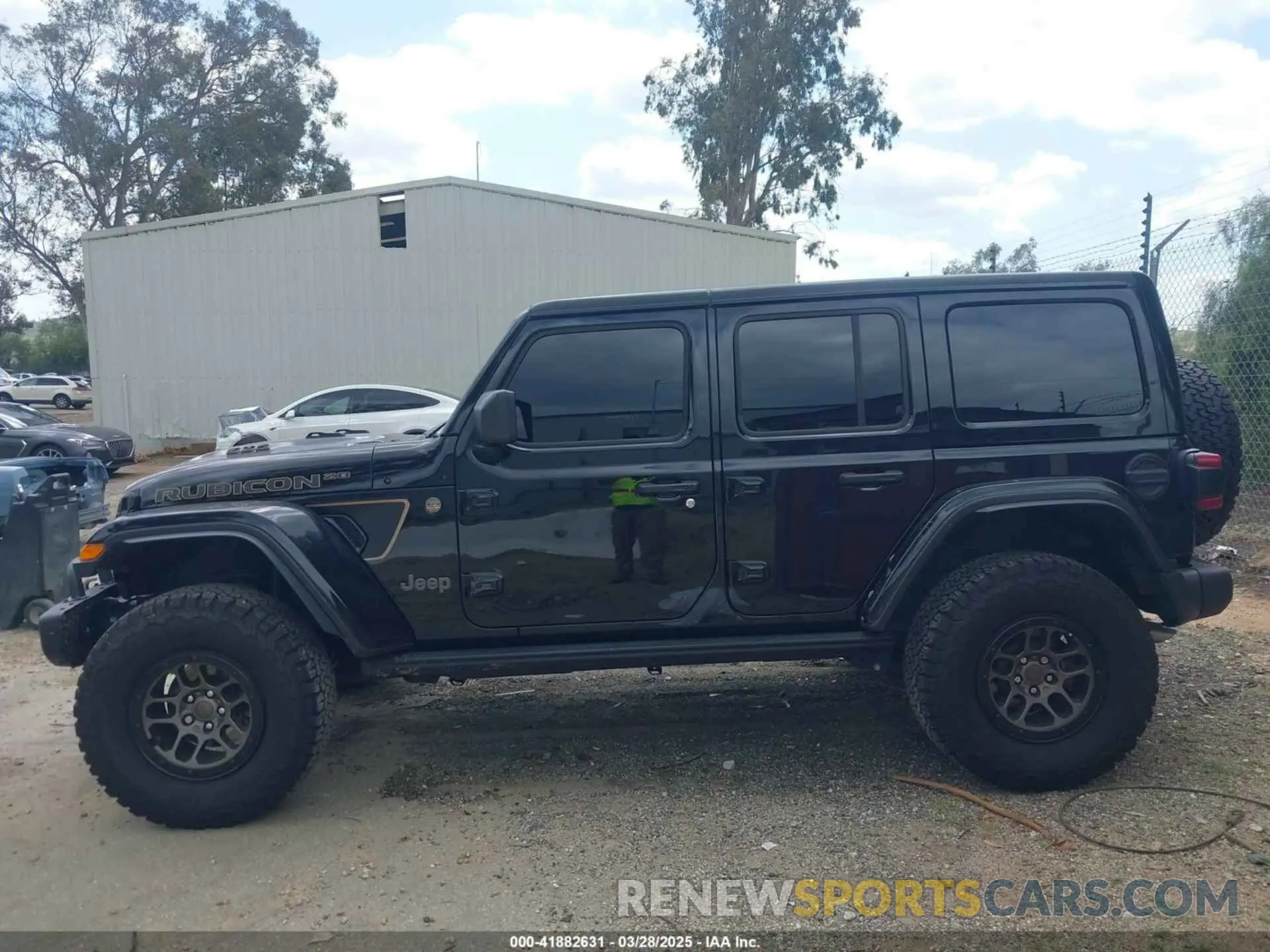 14 fotografías del automóvil dañado 1C4JJXSJ3PW694593 JEEP WRANGLER 2023