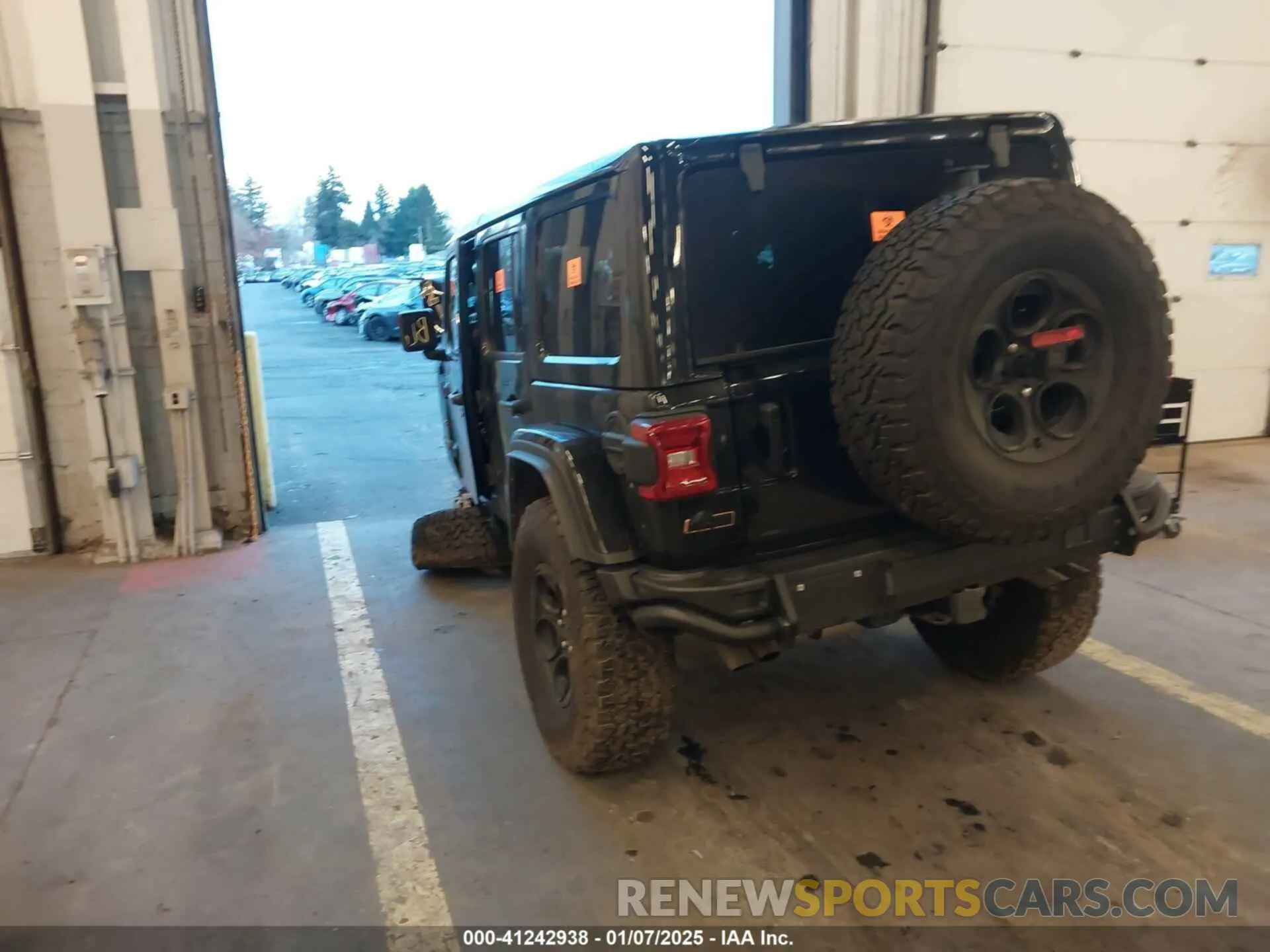 3 fotografías del automóvil dañado 1C4JJXSJXPW691562 JEEP WRANGLER 2023