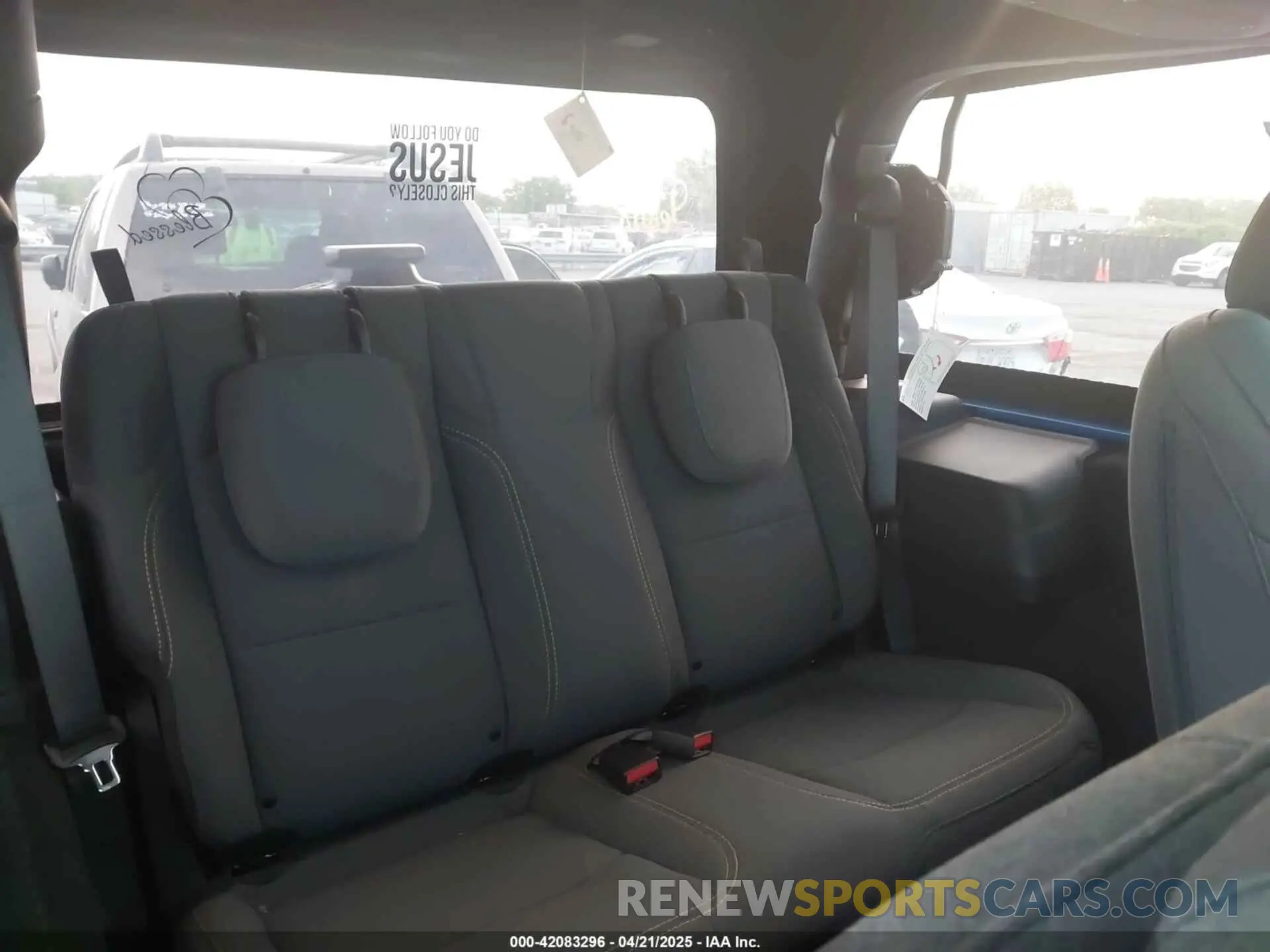 8 fotografías del automóvil dañado 1C4PJXANXRW160377 JEEP WRANGLER 2024