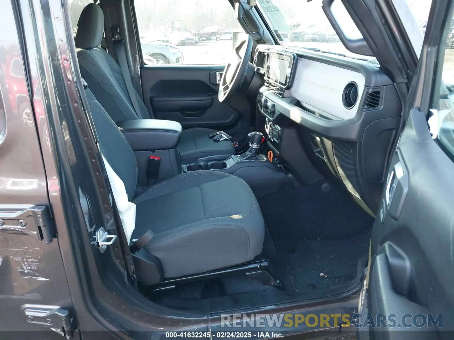5 fotografías del automóvil dañado 1C4PJXDG7RW330059 JEEP WRANGLER 2024