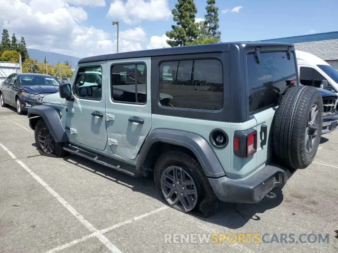 2 fotografías del automóvil dañado 1C4PJXDN4RW107105 JEEP WRANGLER 2024