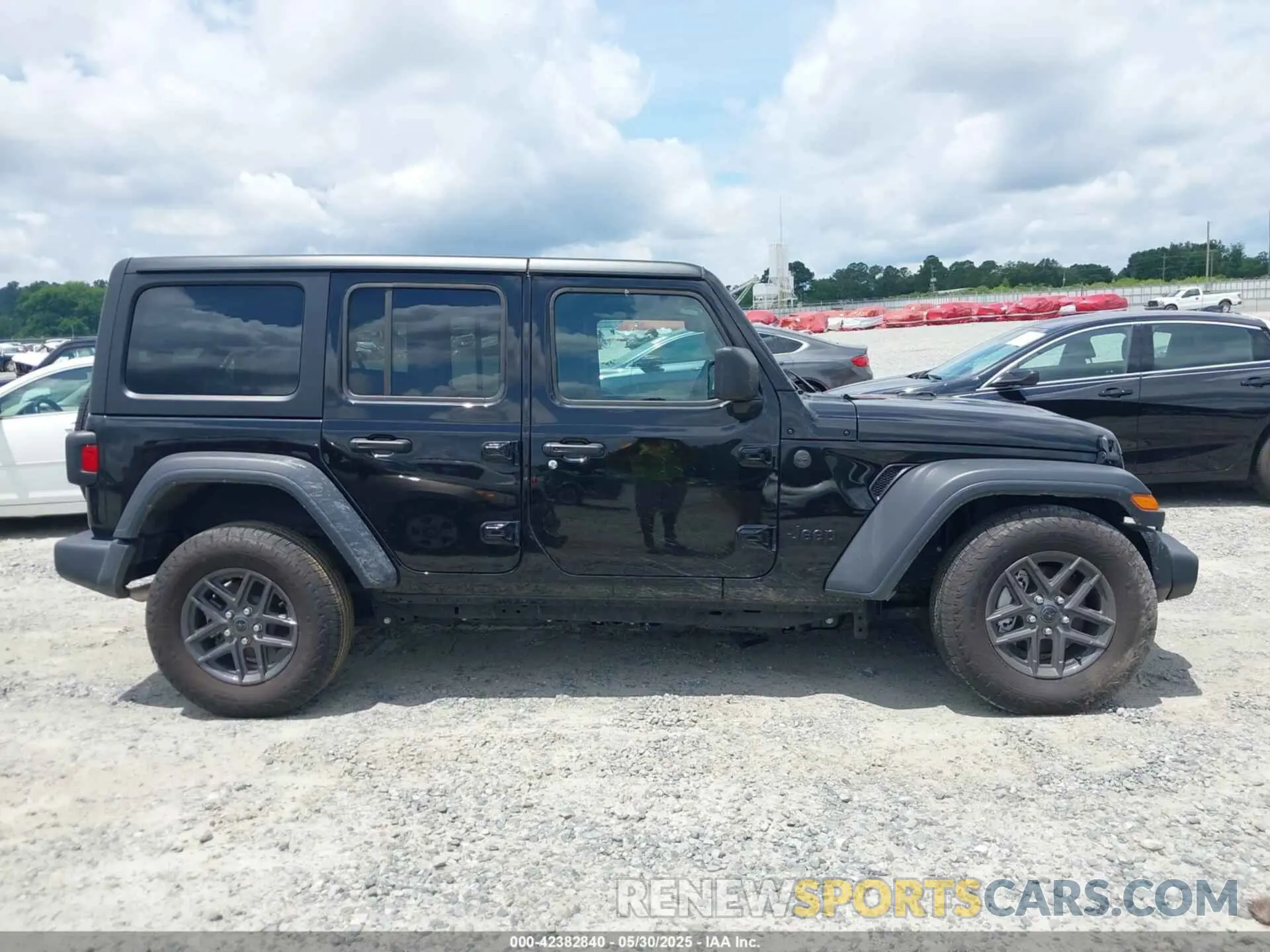 13 fotografías del automóvil dañado 1C4PJXDN6RW123452 JEEP WRANGLER 2024