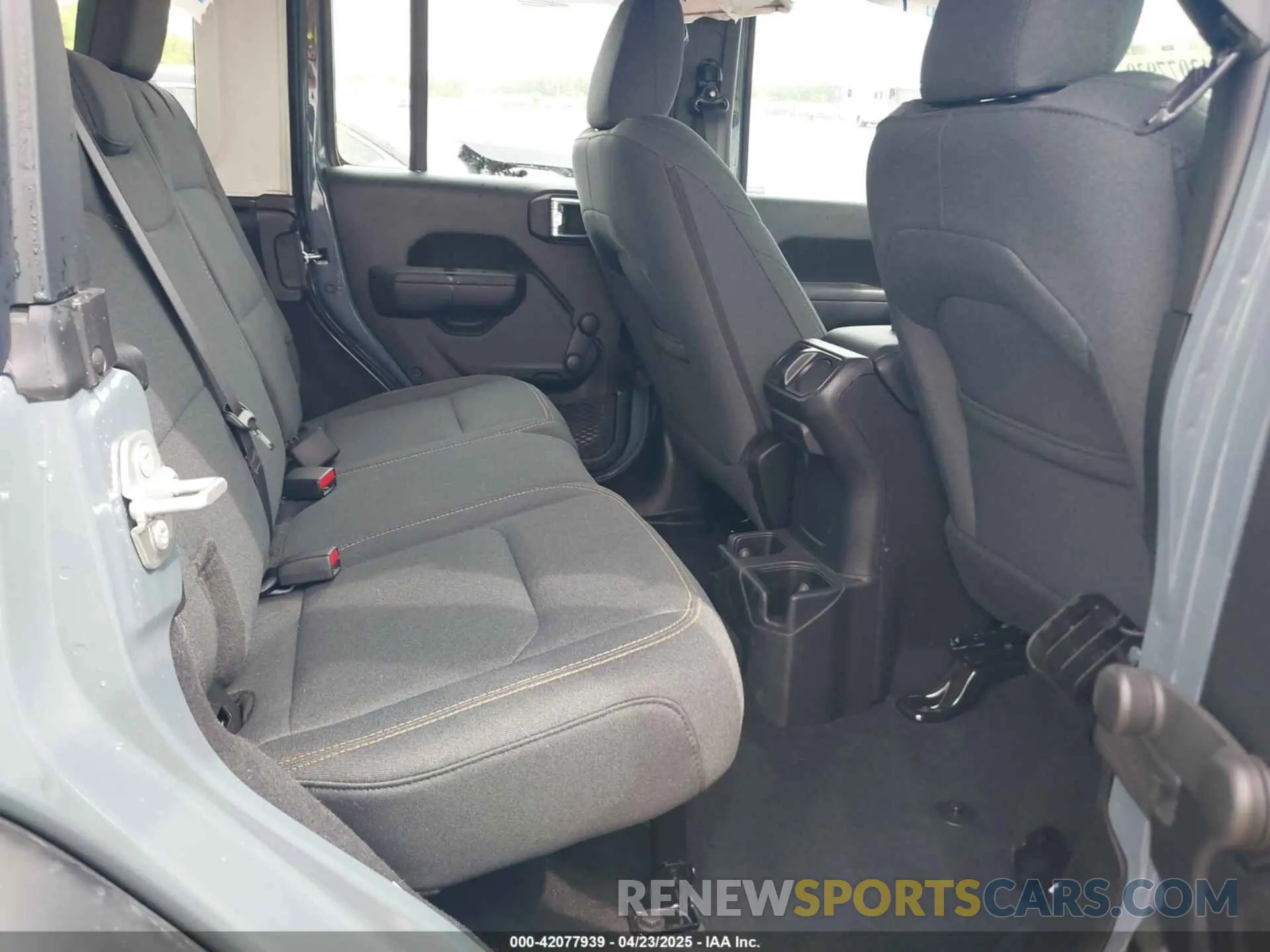 8 fotografías del automóvil dañado 1C4PJXDN6RW368591 JEEP WRANGLER 2024